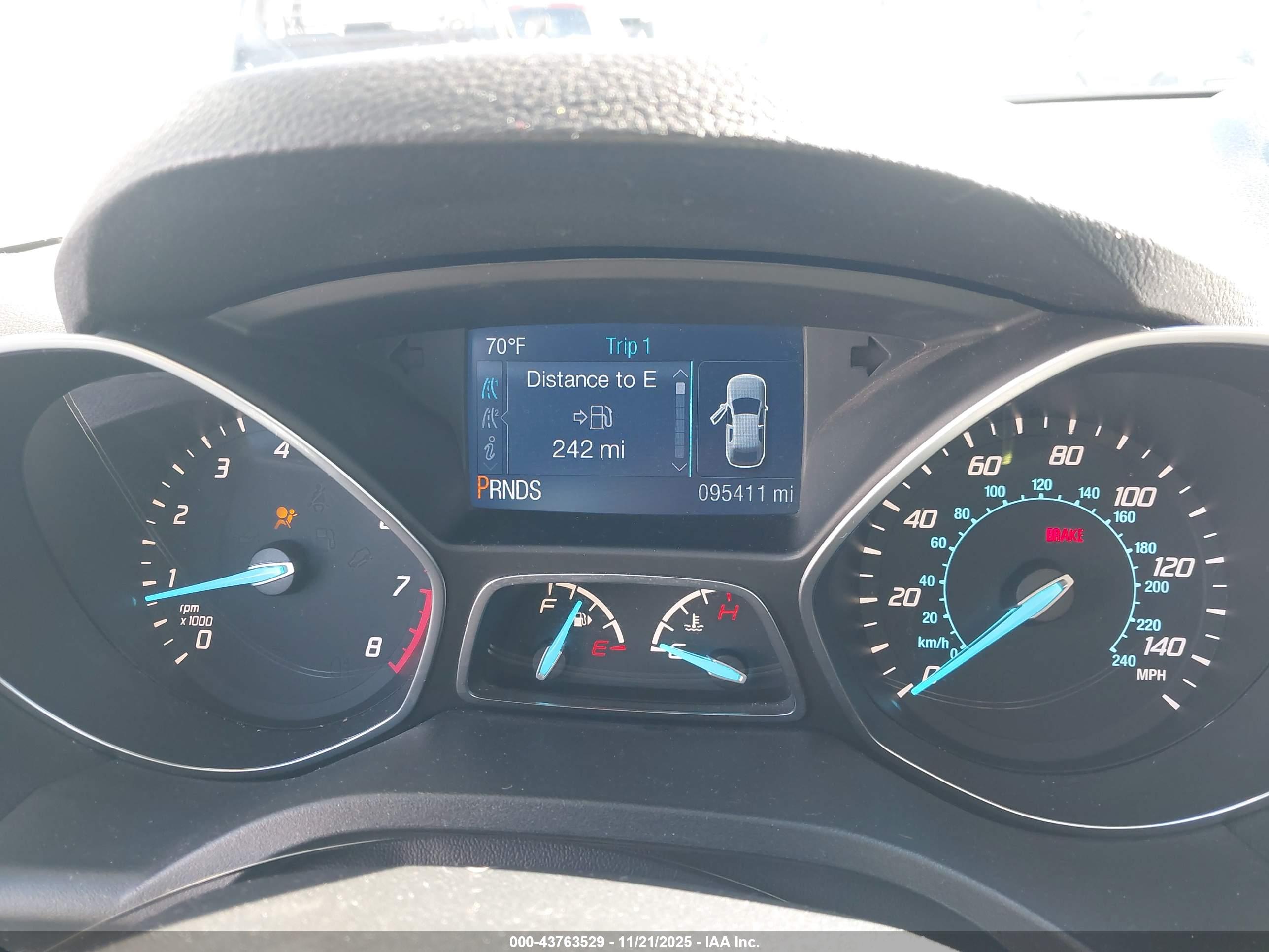 FORD ESCAPE image 7