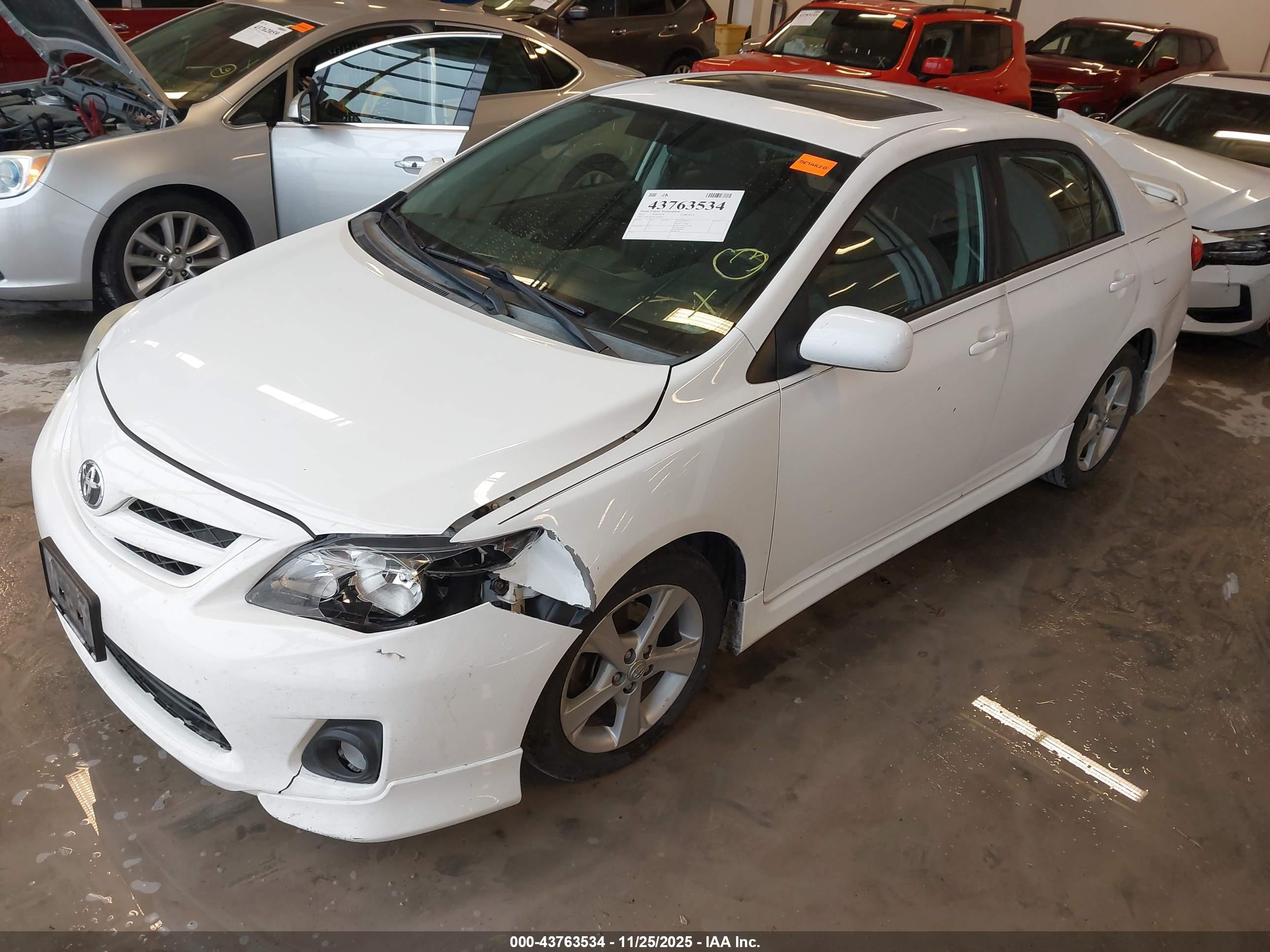 TOYOTA COROLLA image 2