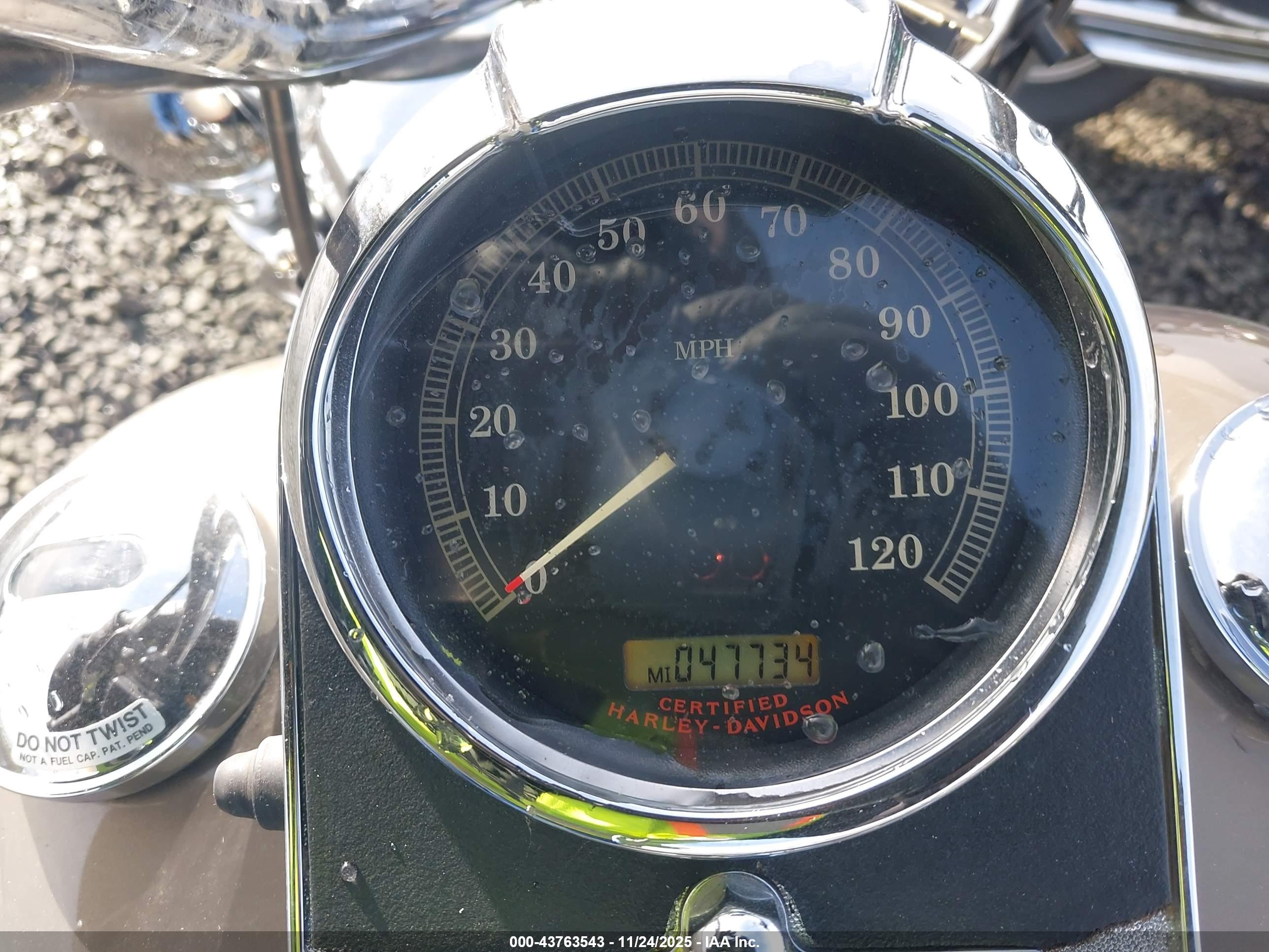 HARLEY-DAVIDSON FLHRCI image 7