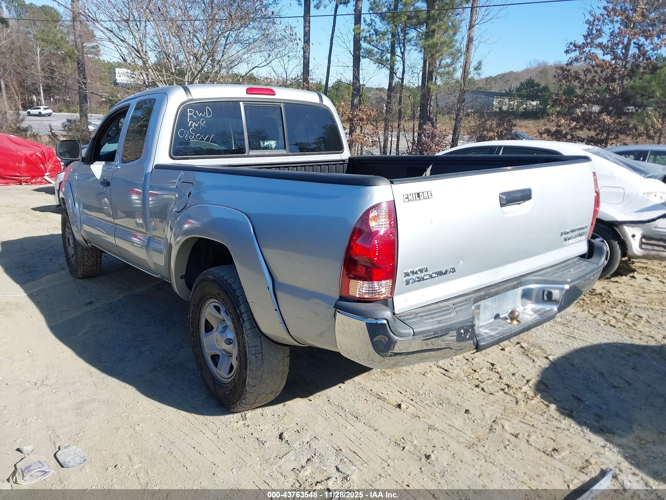 TOYOTA TACOMA image 3