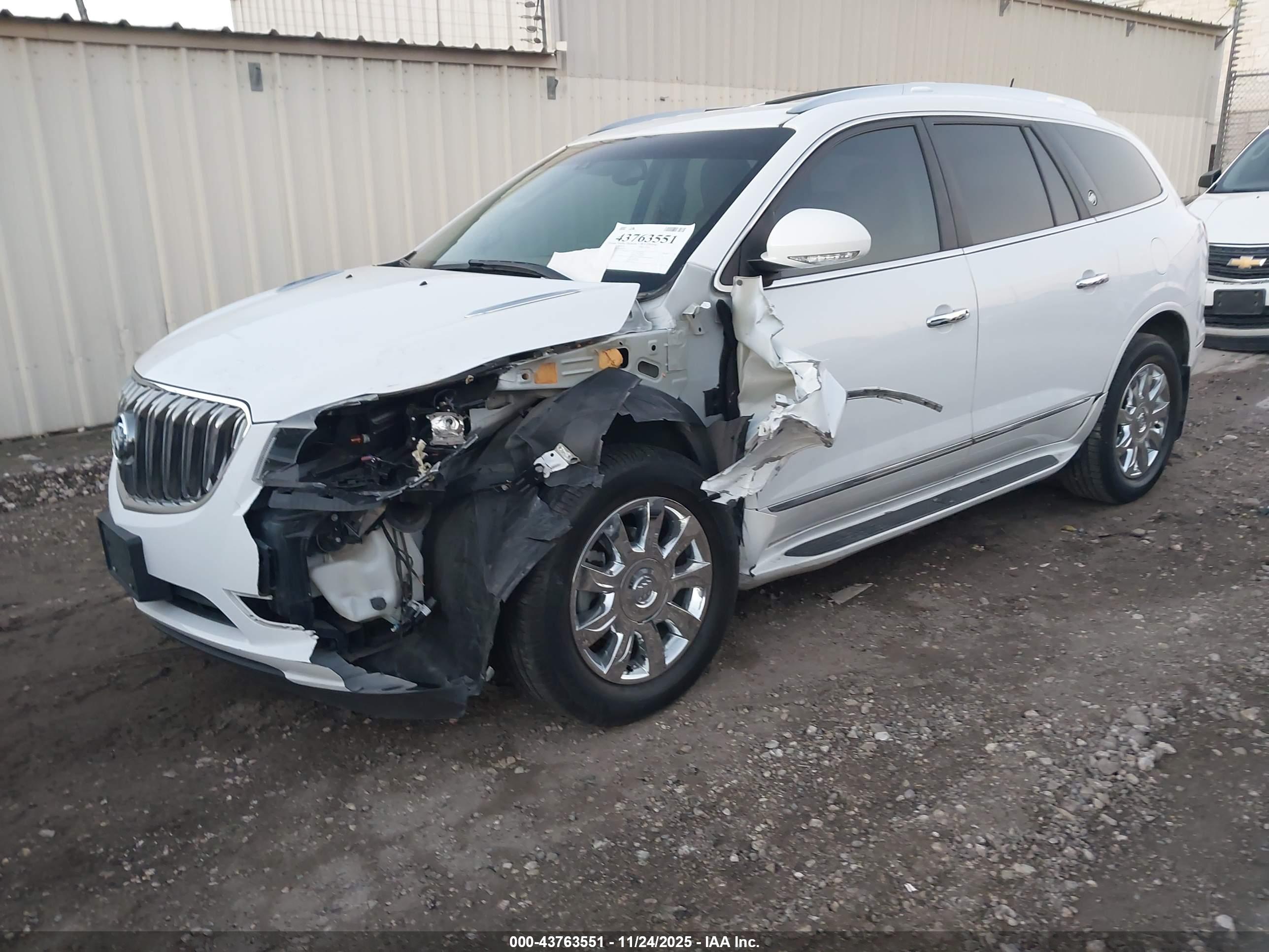 BUICK ENCLAVE image 2