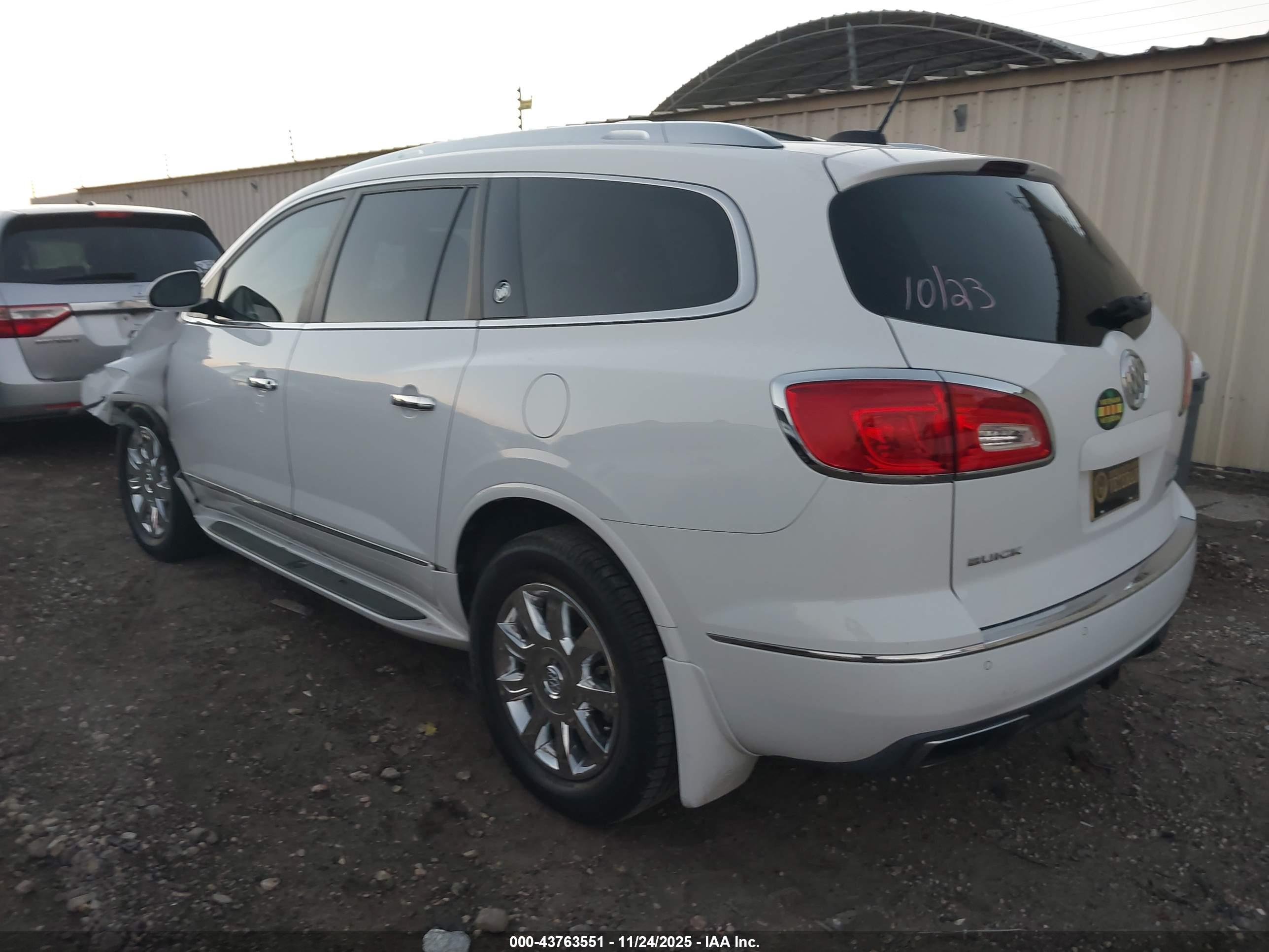 BUICK ENCLAVE image 3