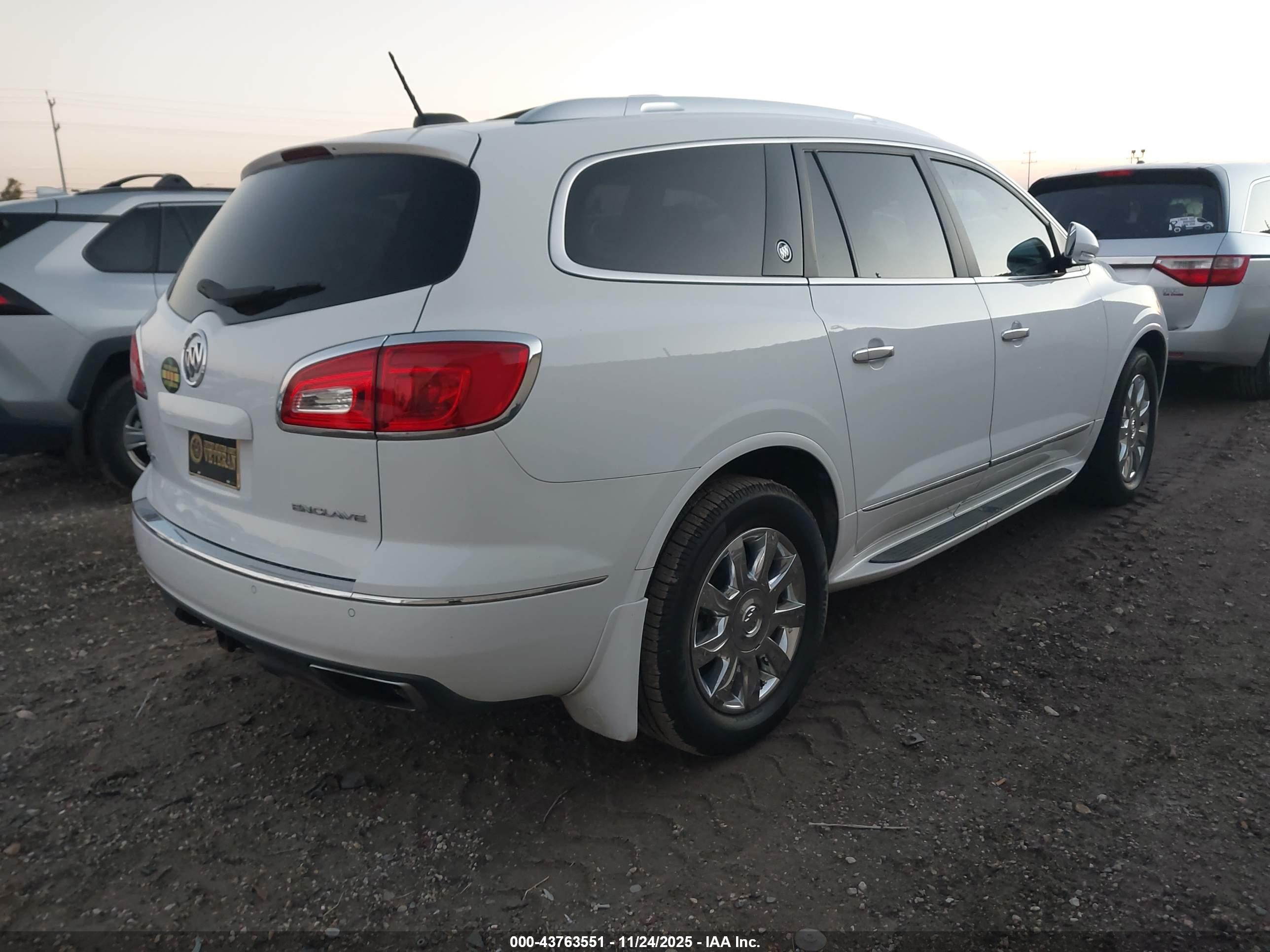 BUICK ENCLAVE image 4