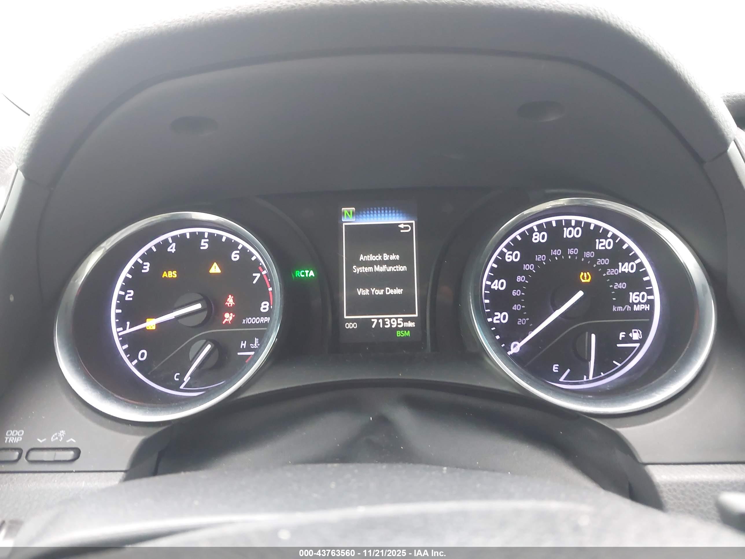 TOYOTA CAMRY image 7