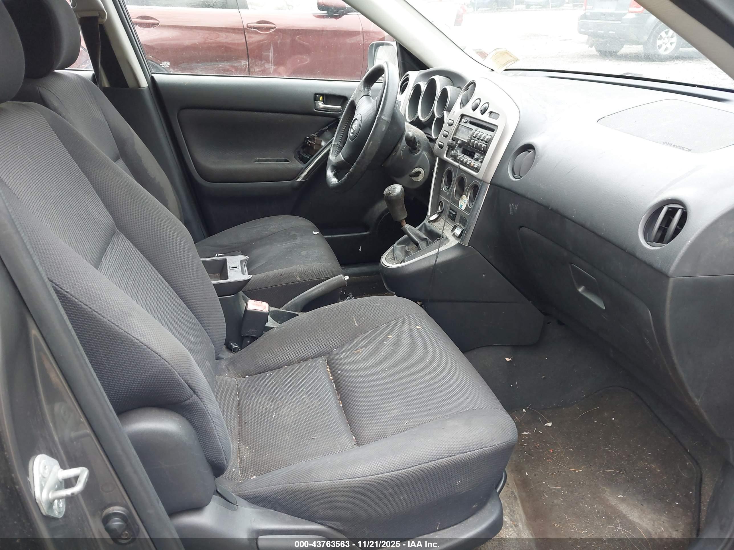 TOYOTA MATRIX image 5