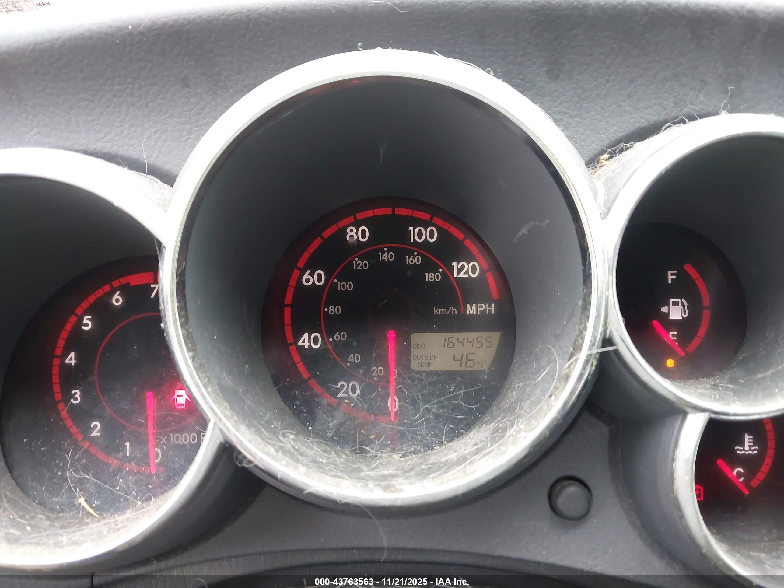 TOYOTA MATRIX image 7