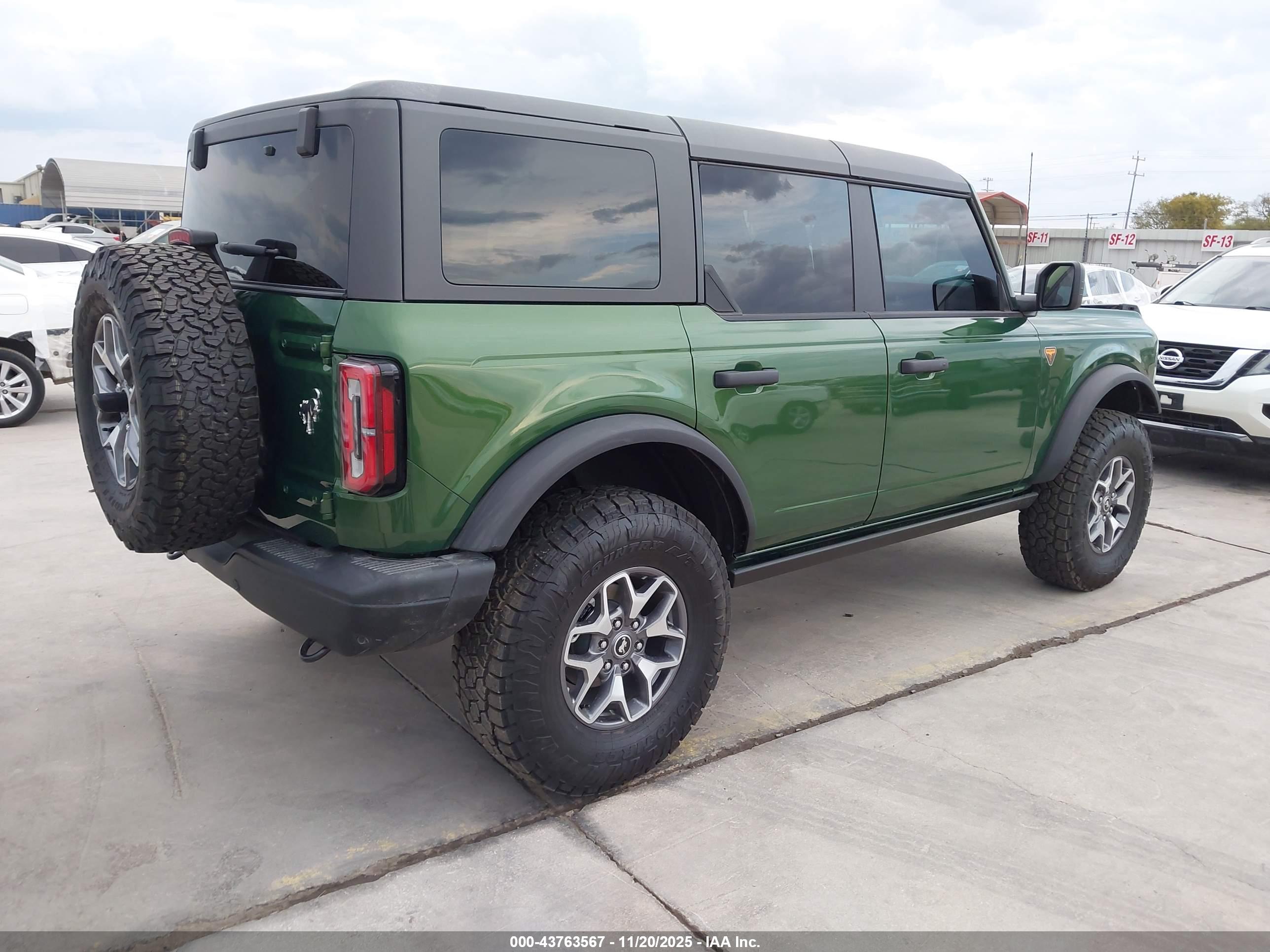 FORD BRONCO image 4