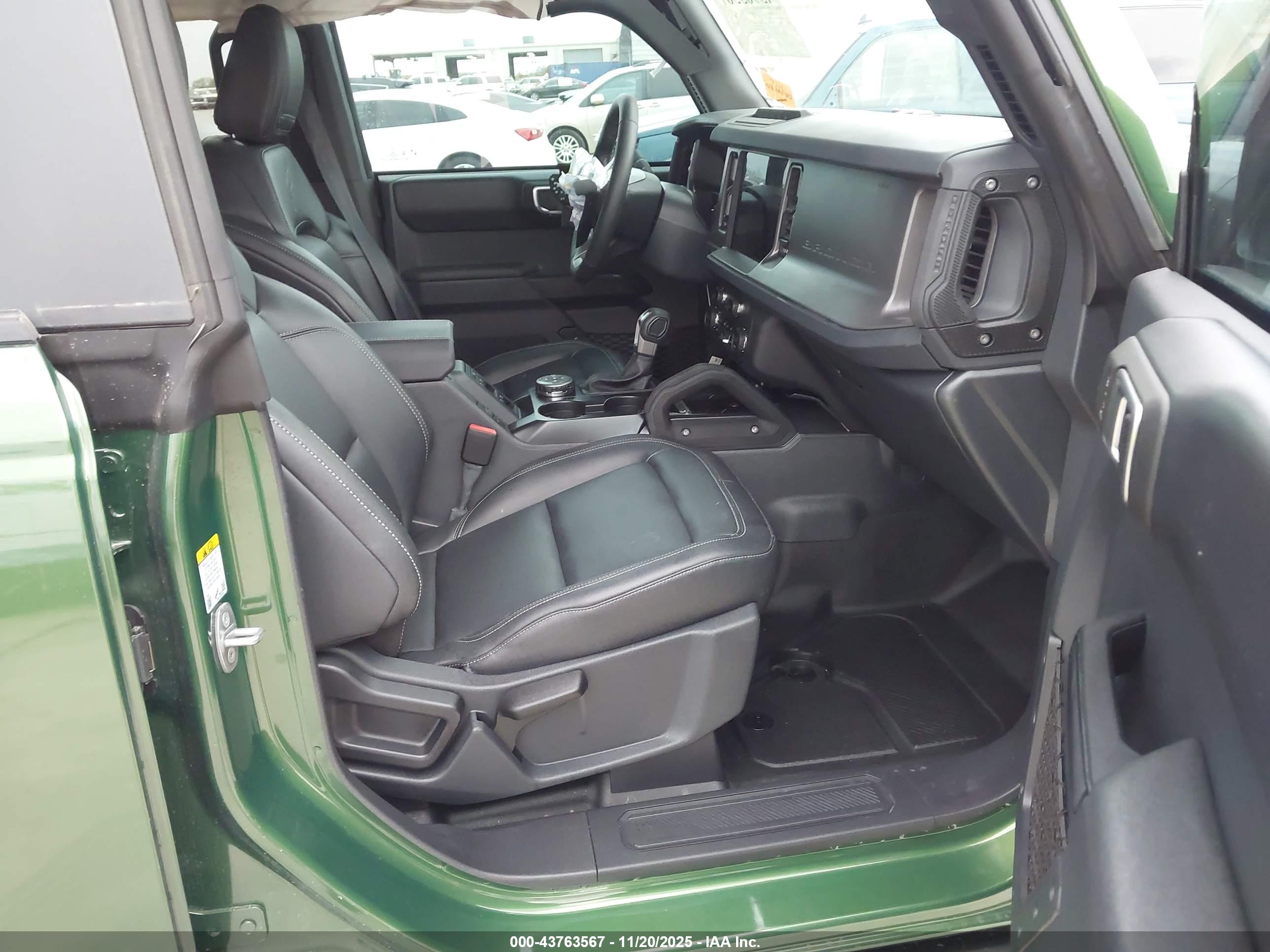FORD BRONCO image 5