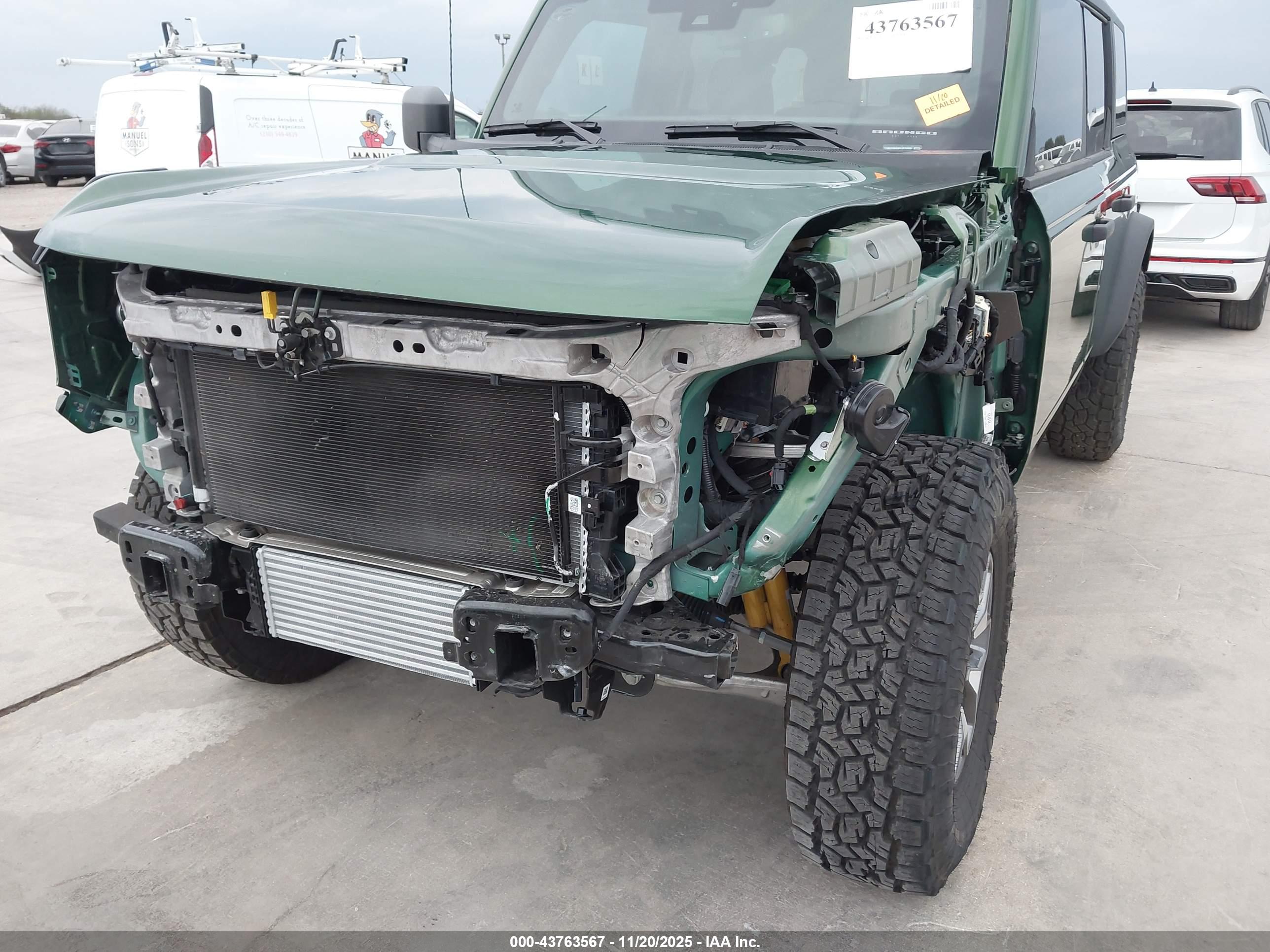 FORD BRONCO image 6