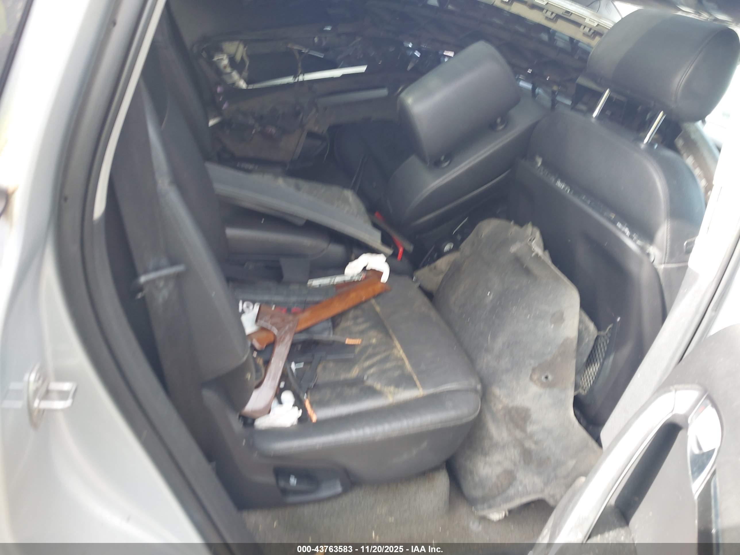 AUDI Q7 image 8
