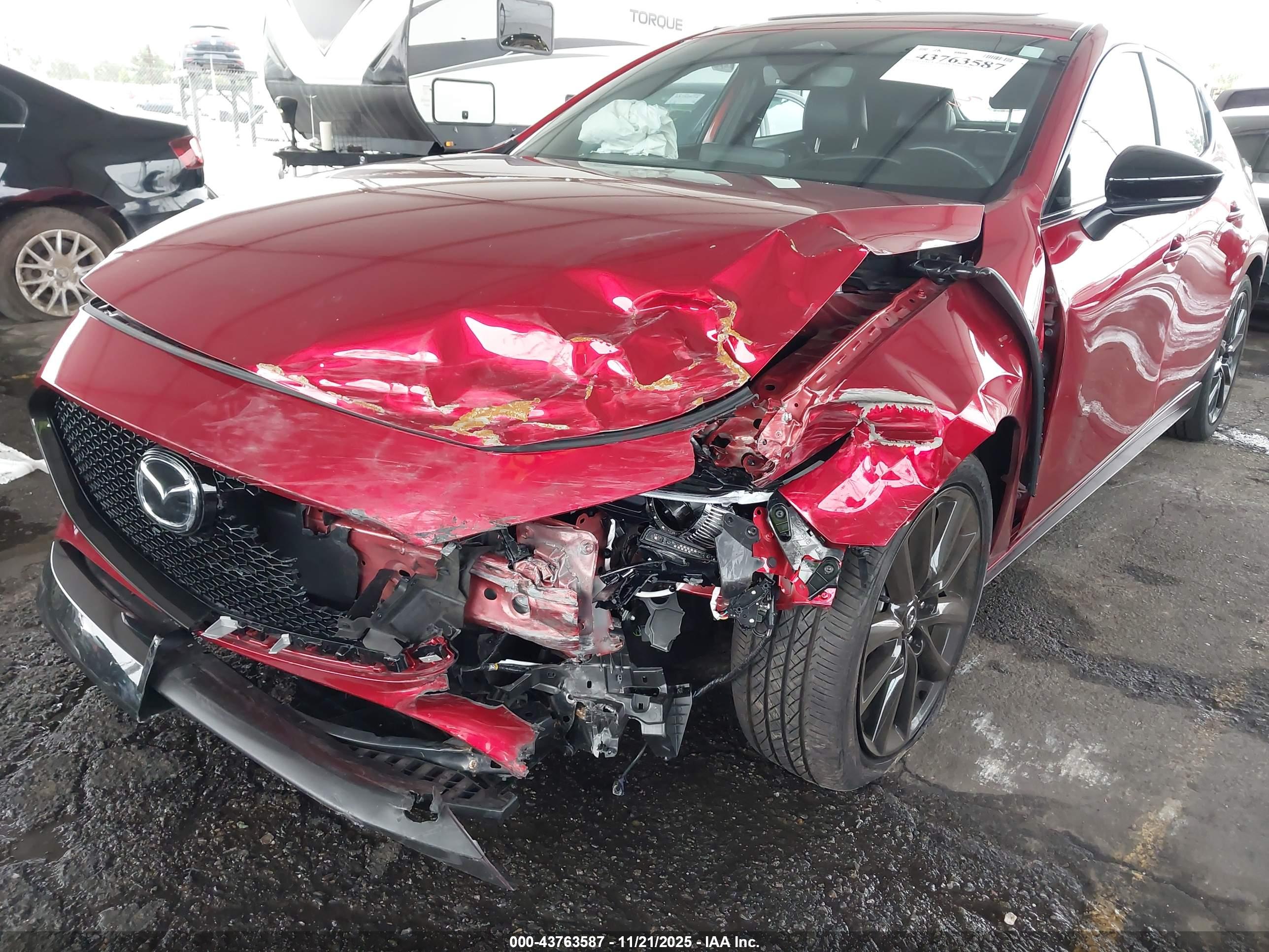 MAZDA MAZDA3 image 6