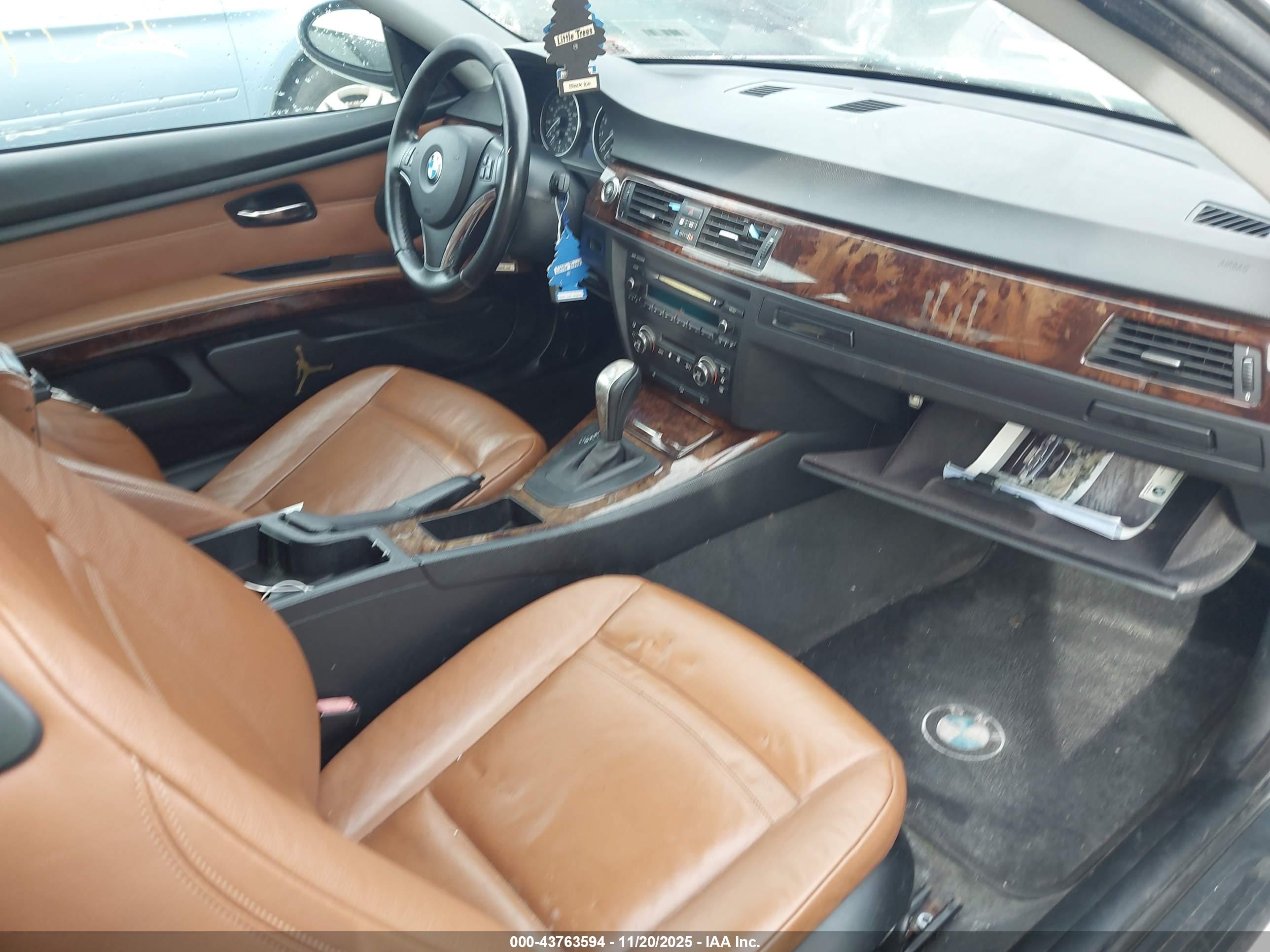 BMW 328XI image 5