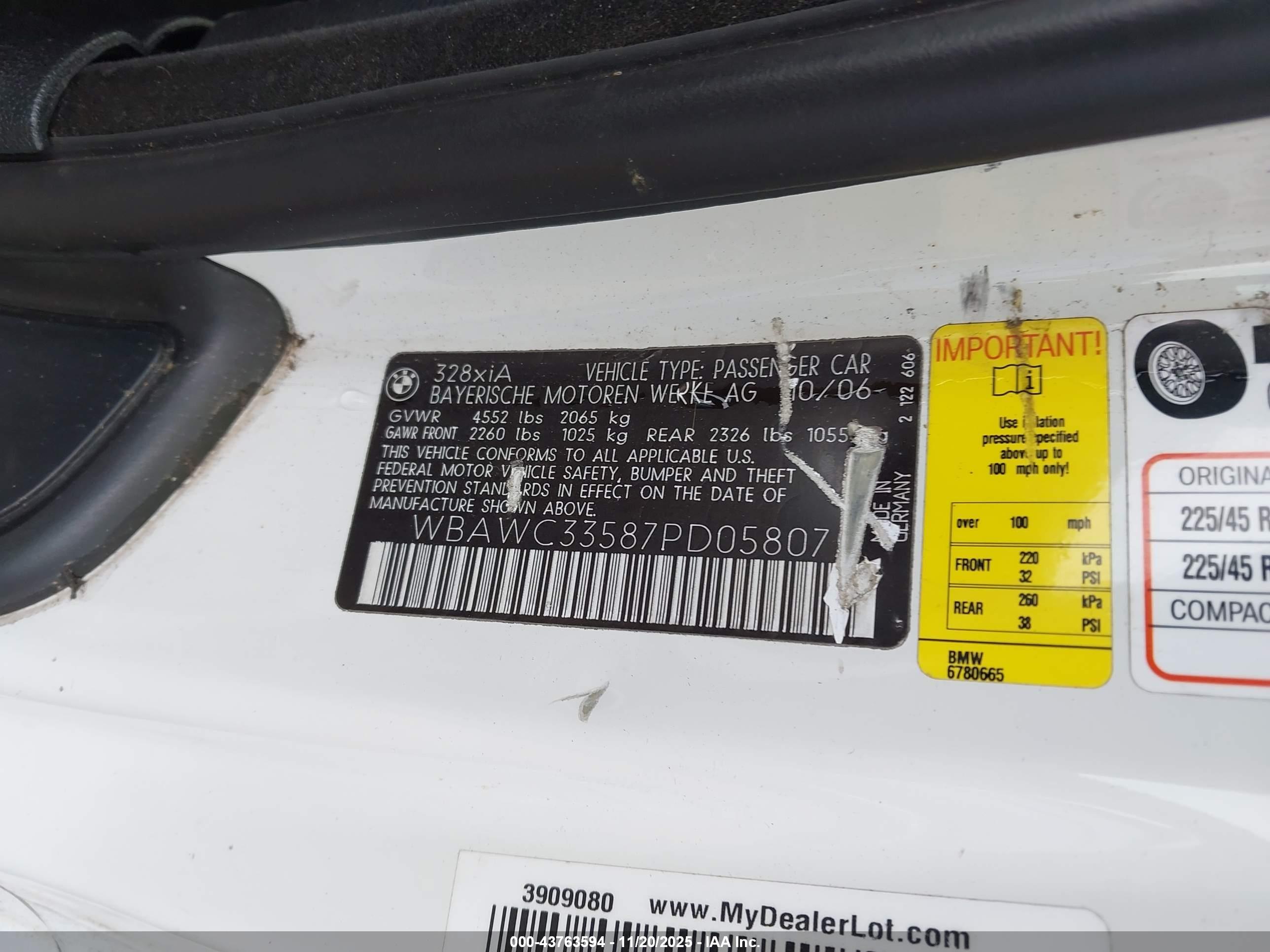 BMW 328XI image 9