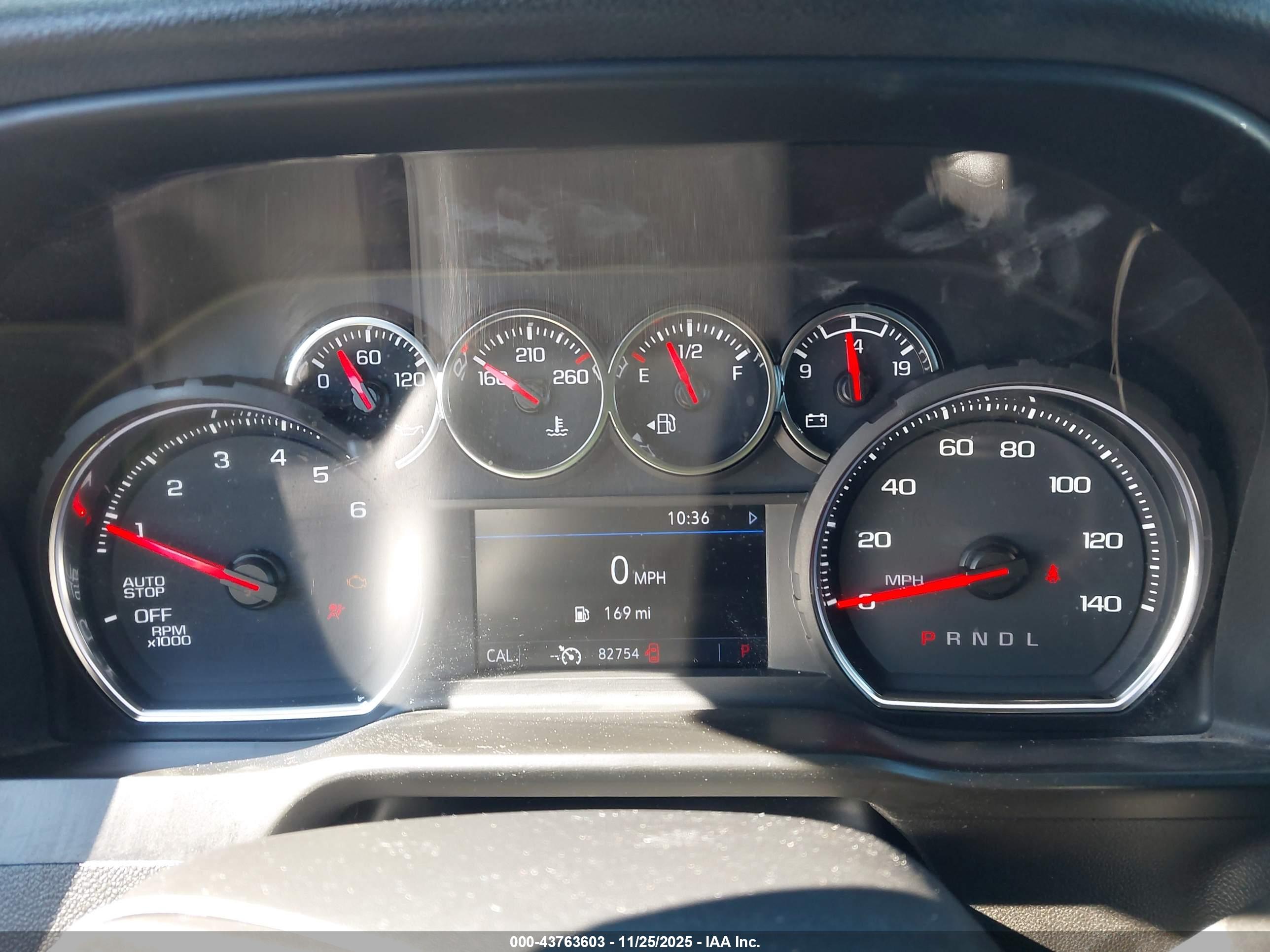 CHEVROLET SILVERADO image 7