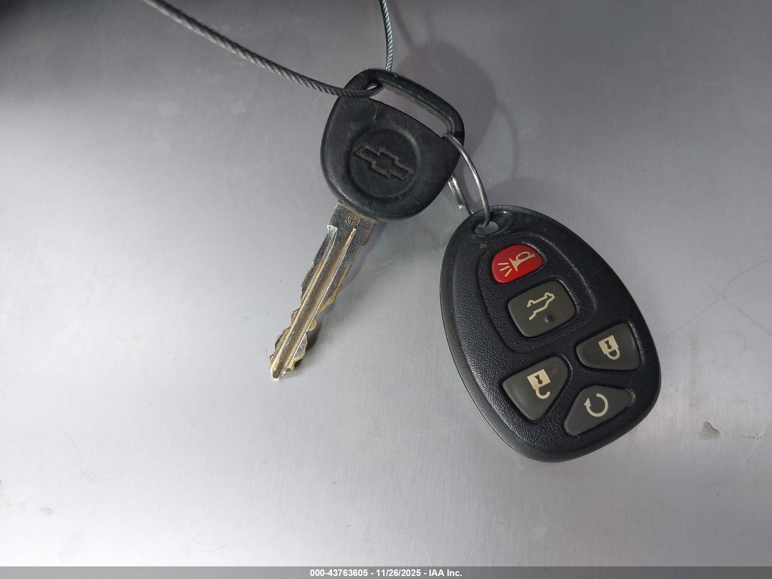 CHEVROLET TRAVERSE image 11