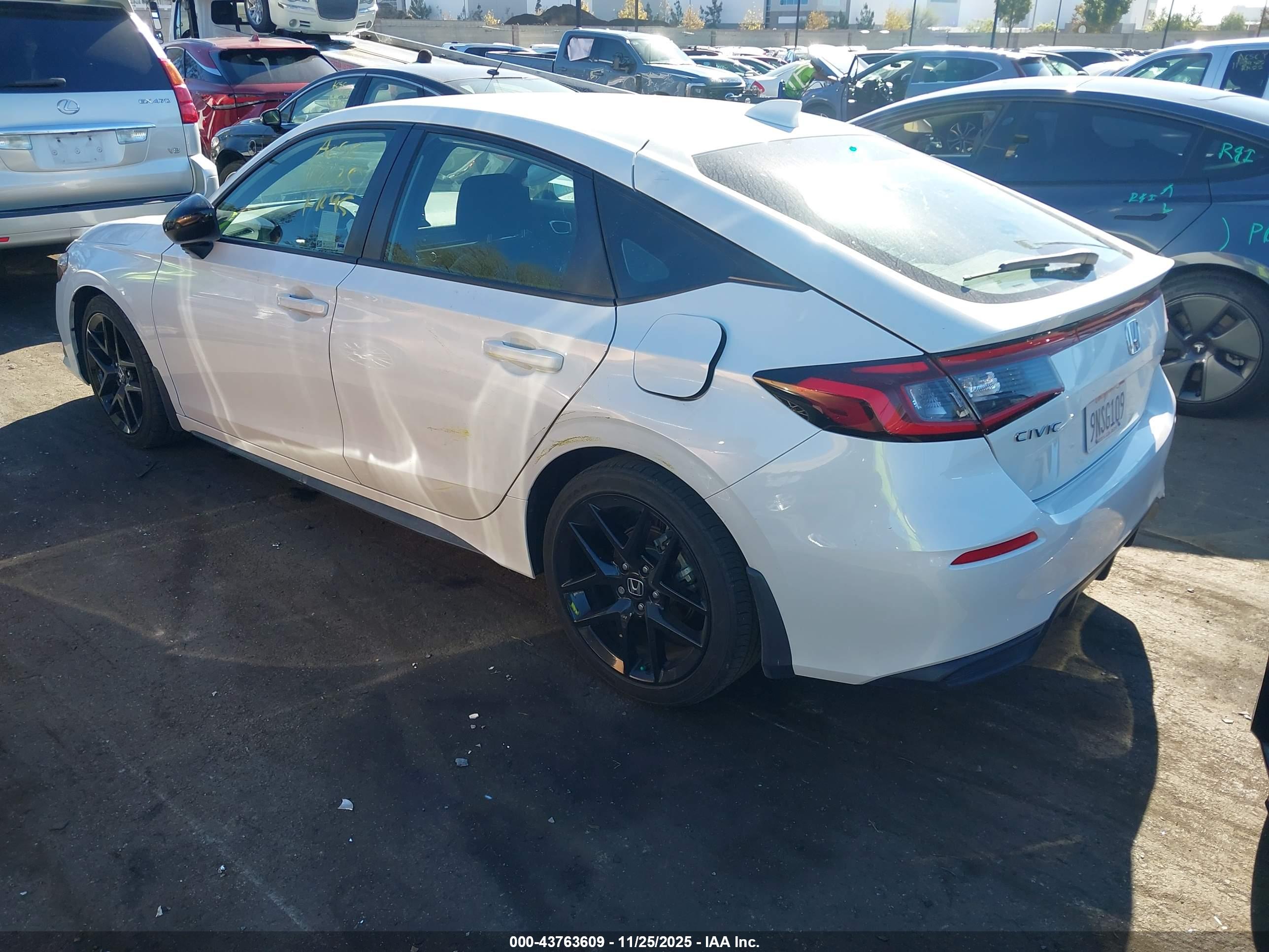 HONDA CIVIC image 3