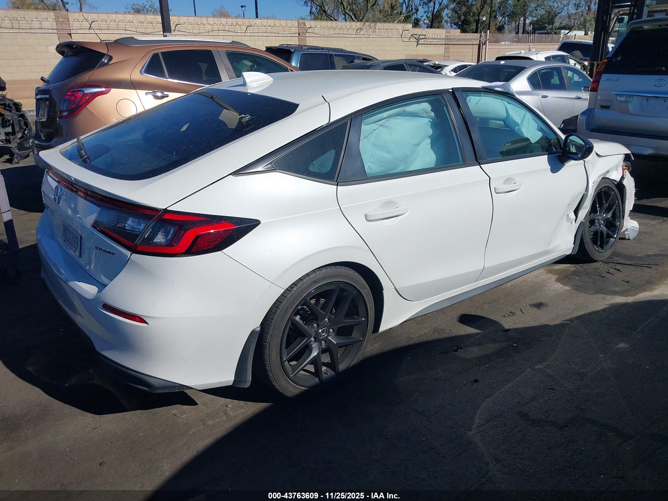 HONDA CIVIC image 4