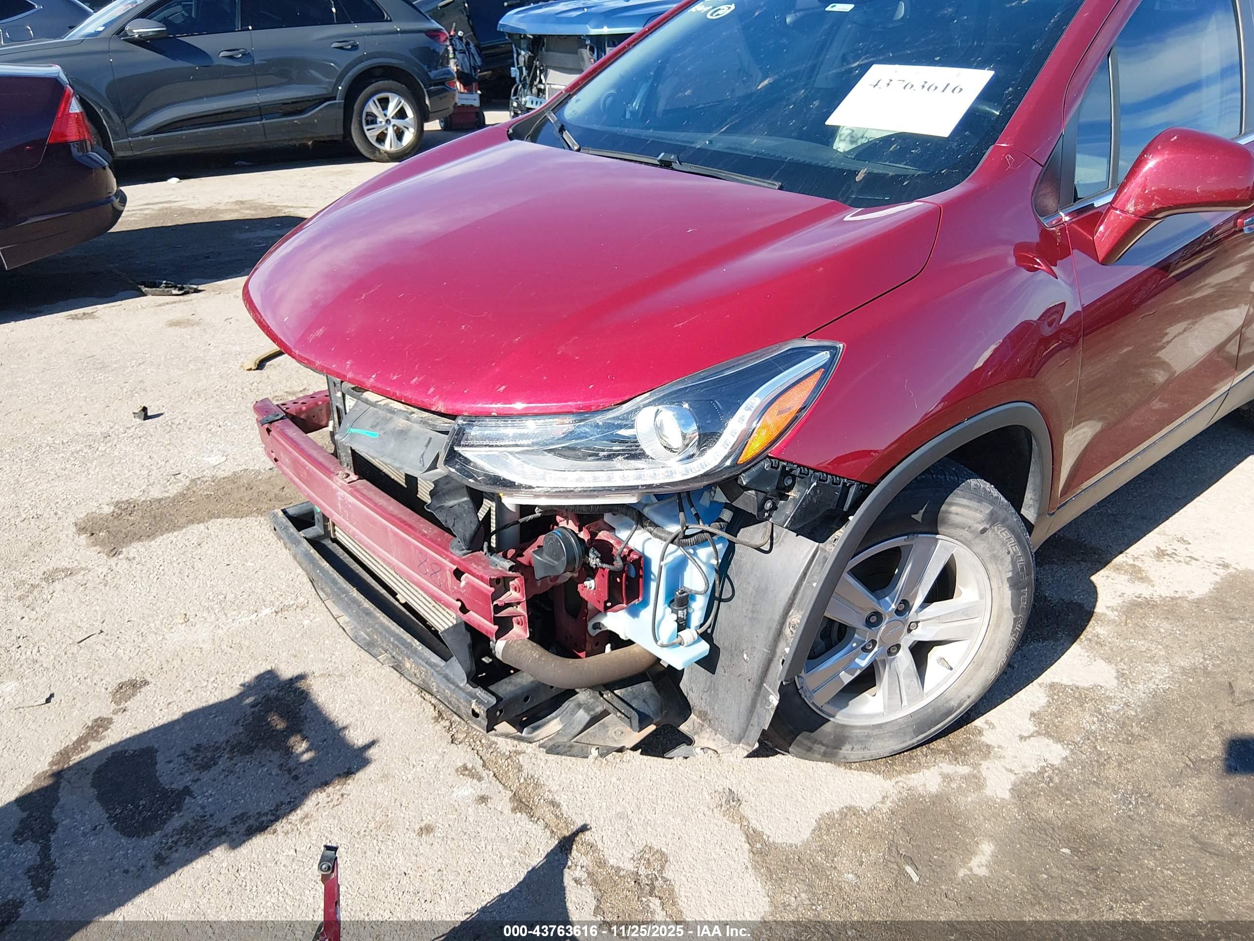 CHEVROLET TRAX image 6