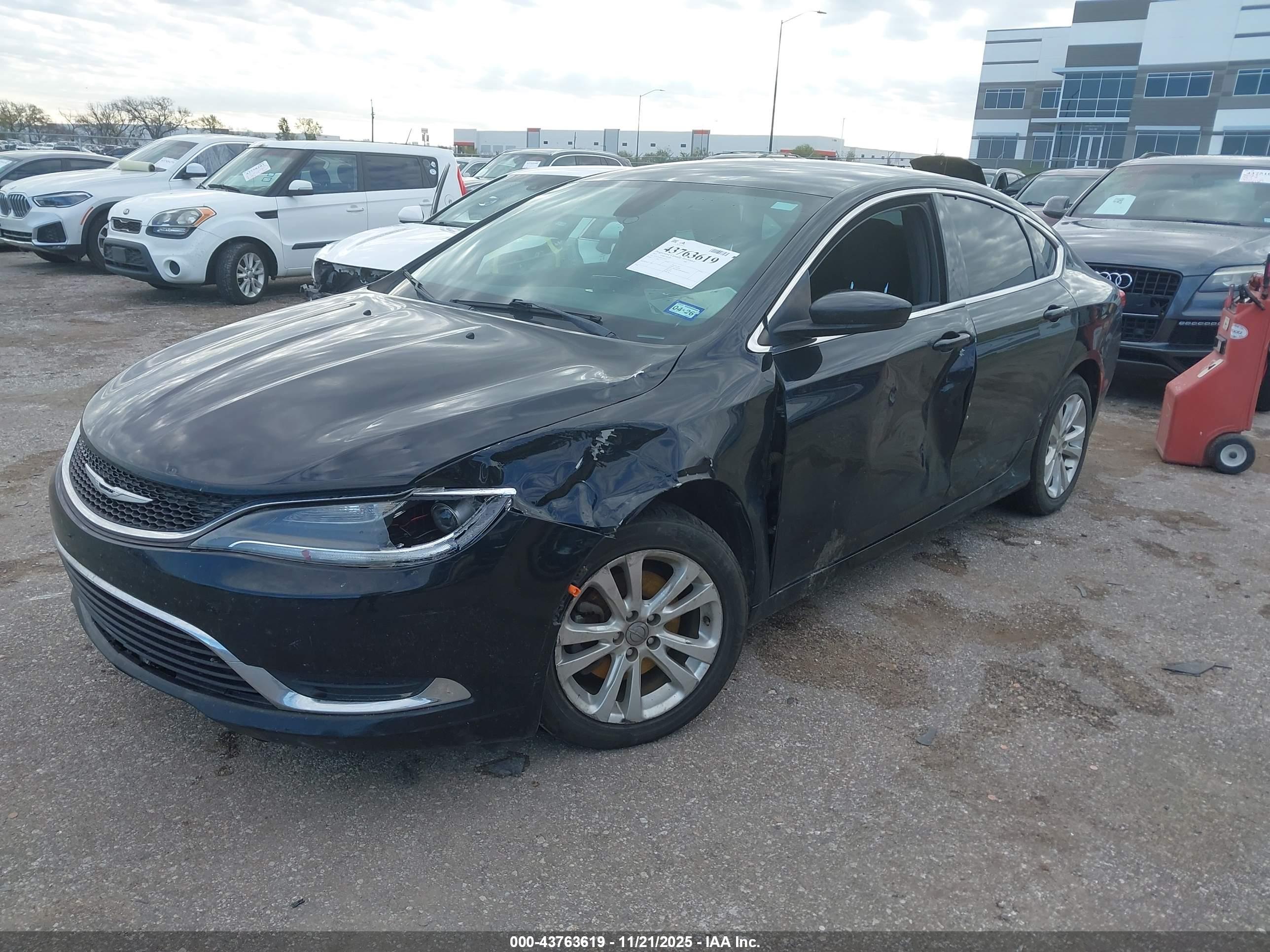 CHRYSLER 200 image 2
