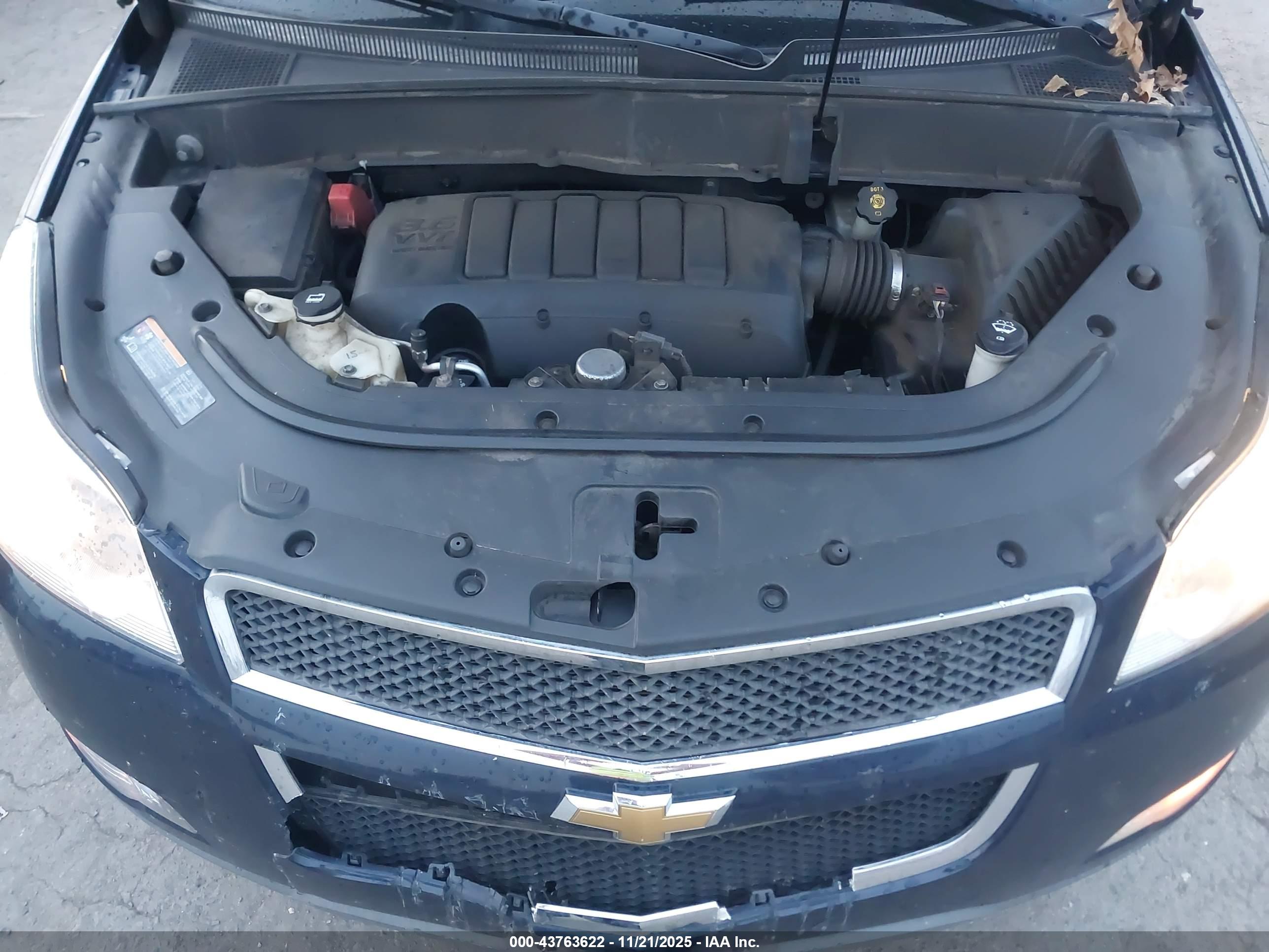 CHEVROLET TRAVERSE image 10