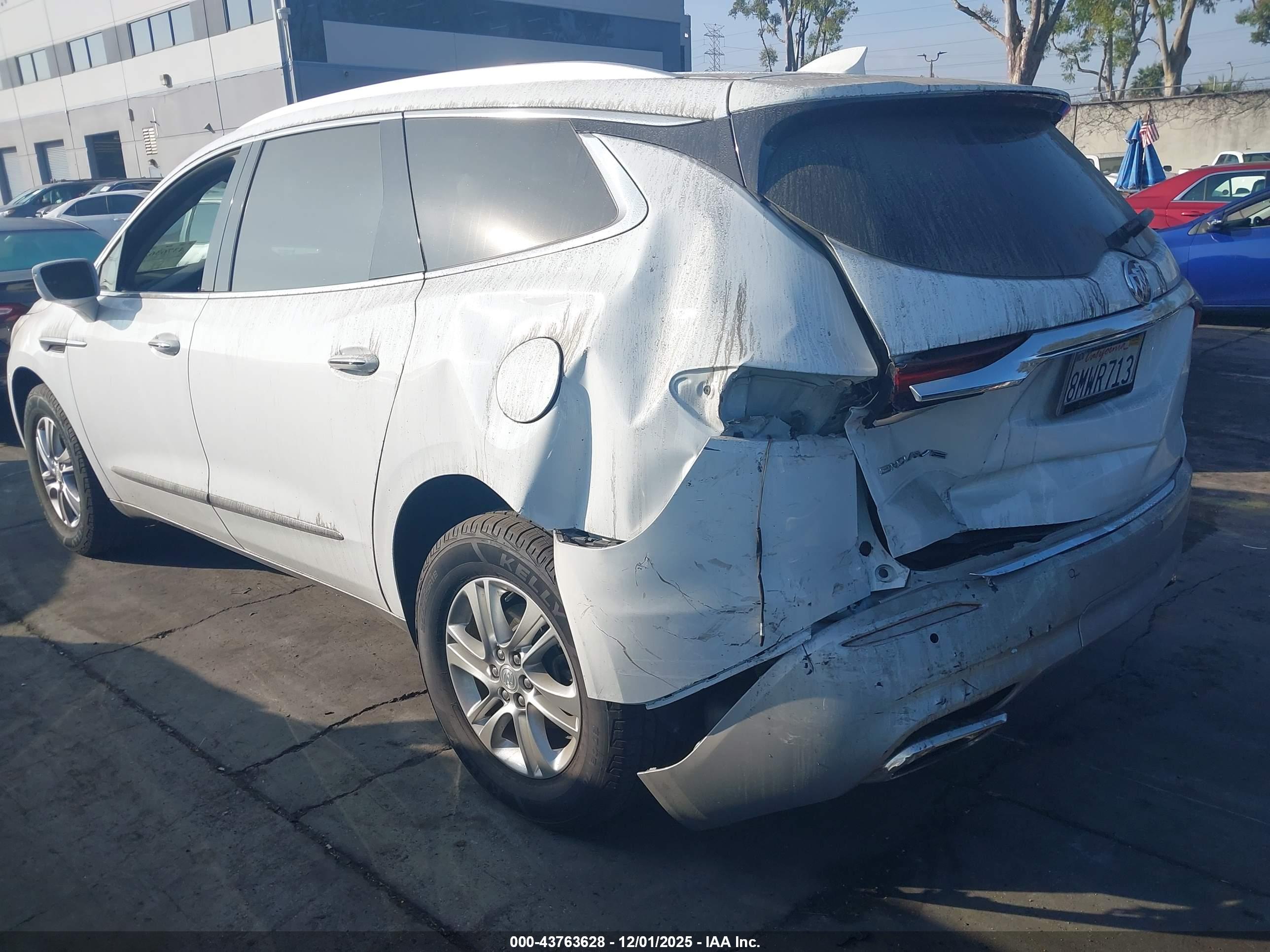 BUICK ENCLAVE image 3