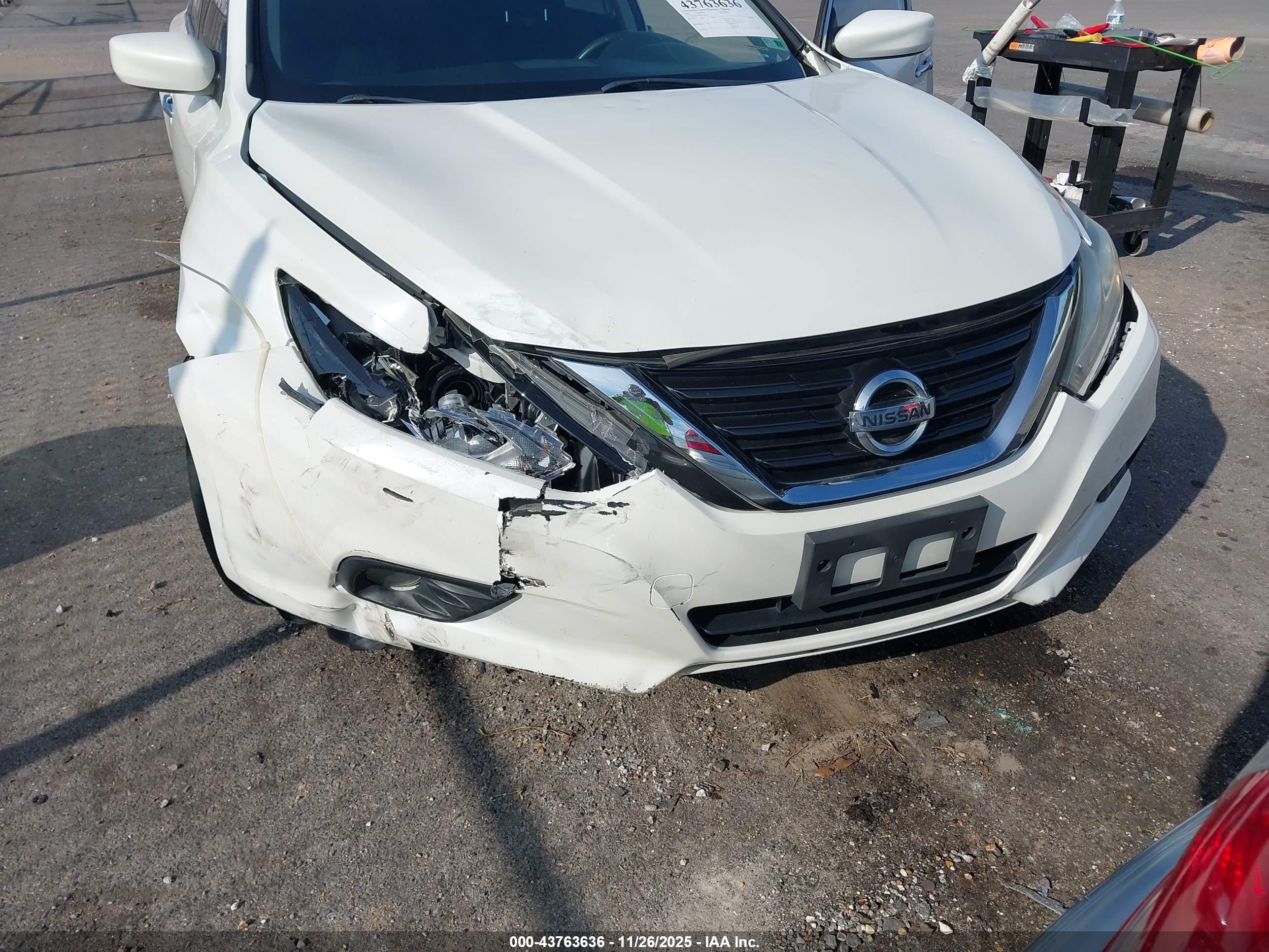 NISSAN ALTIMA image 6