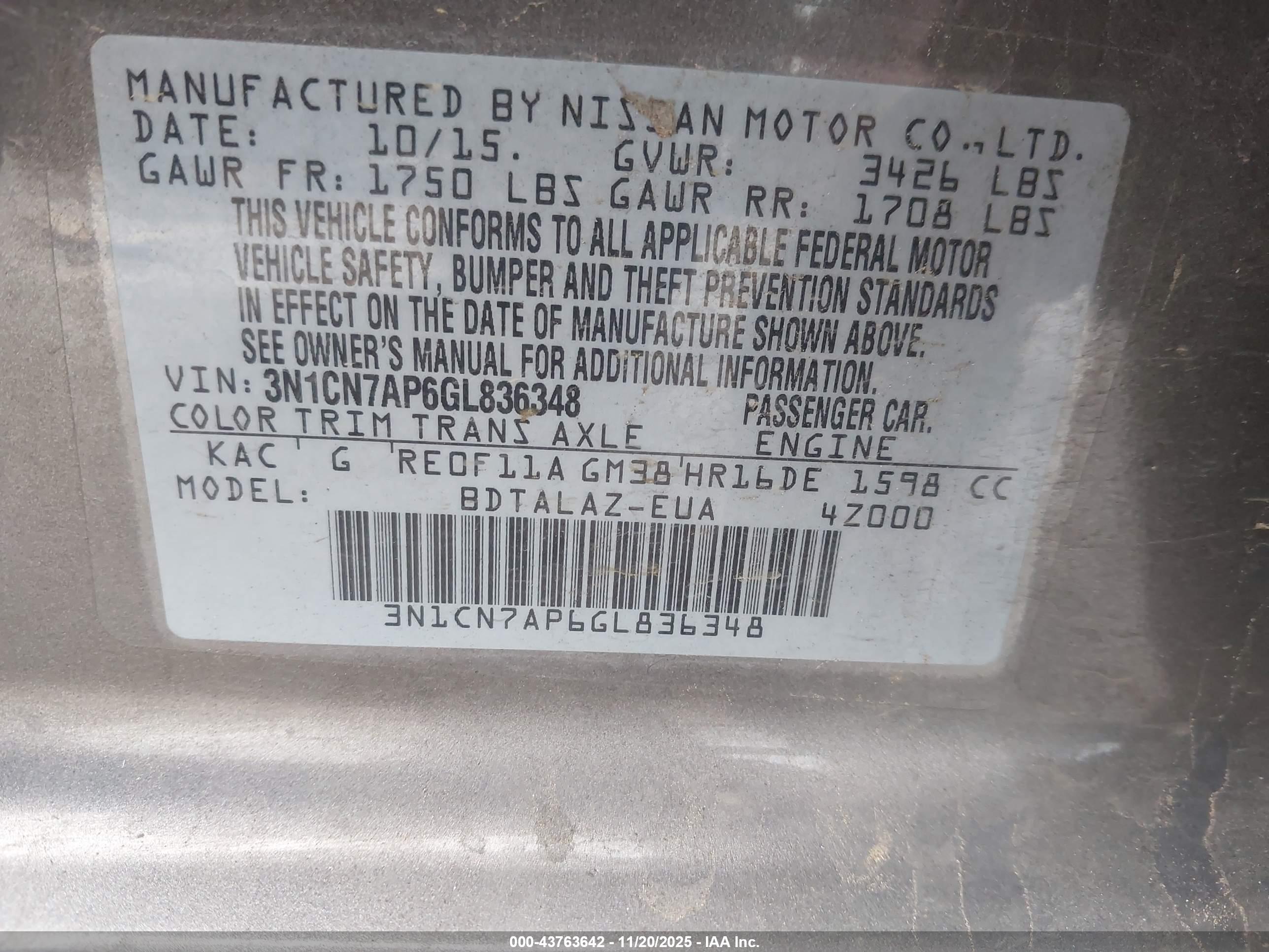 NISSAN VERSA image 9