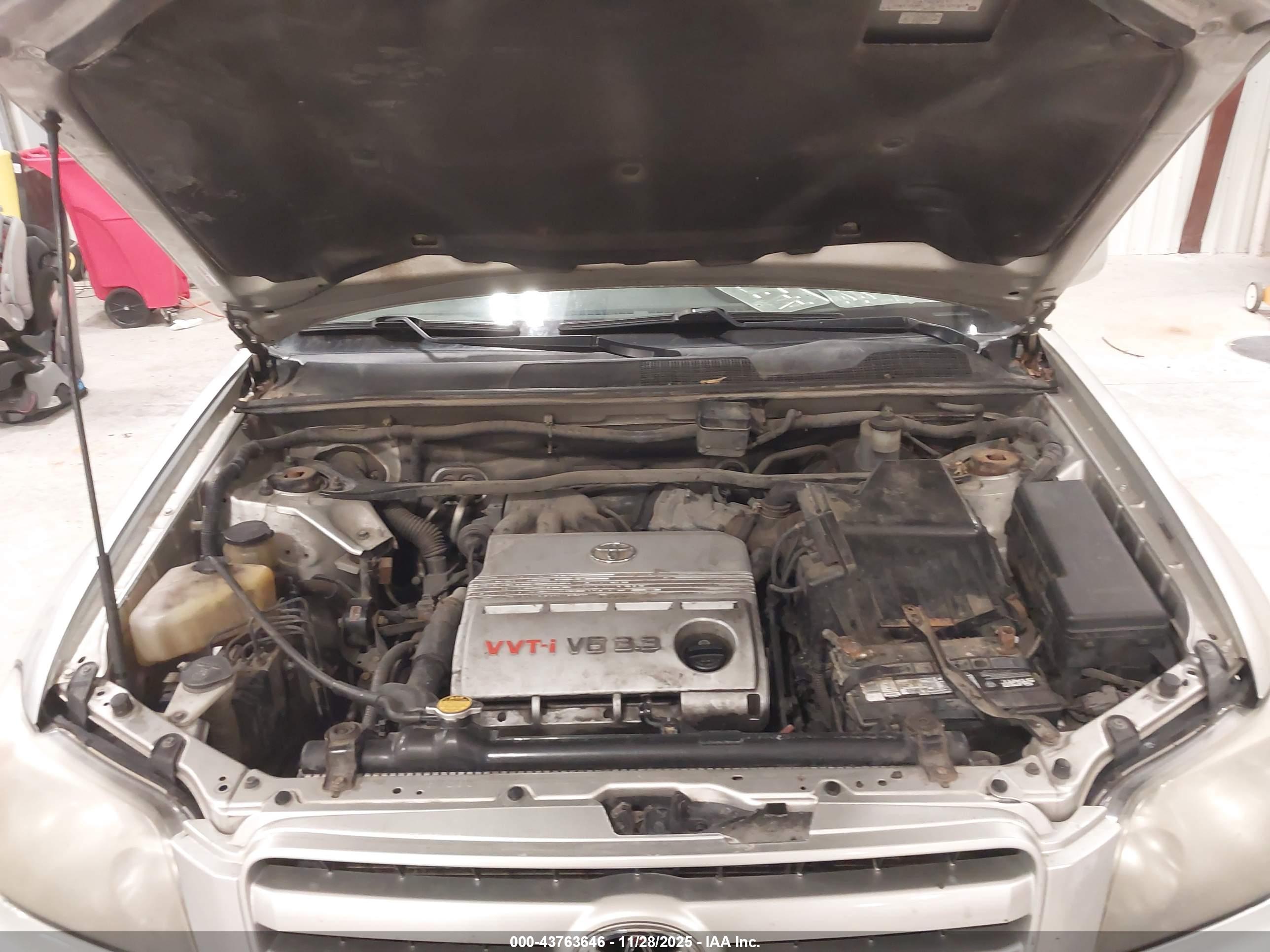 TOYOTA HIGHLANDER image 10