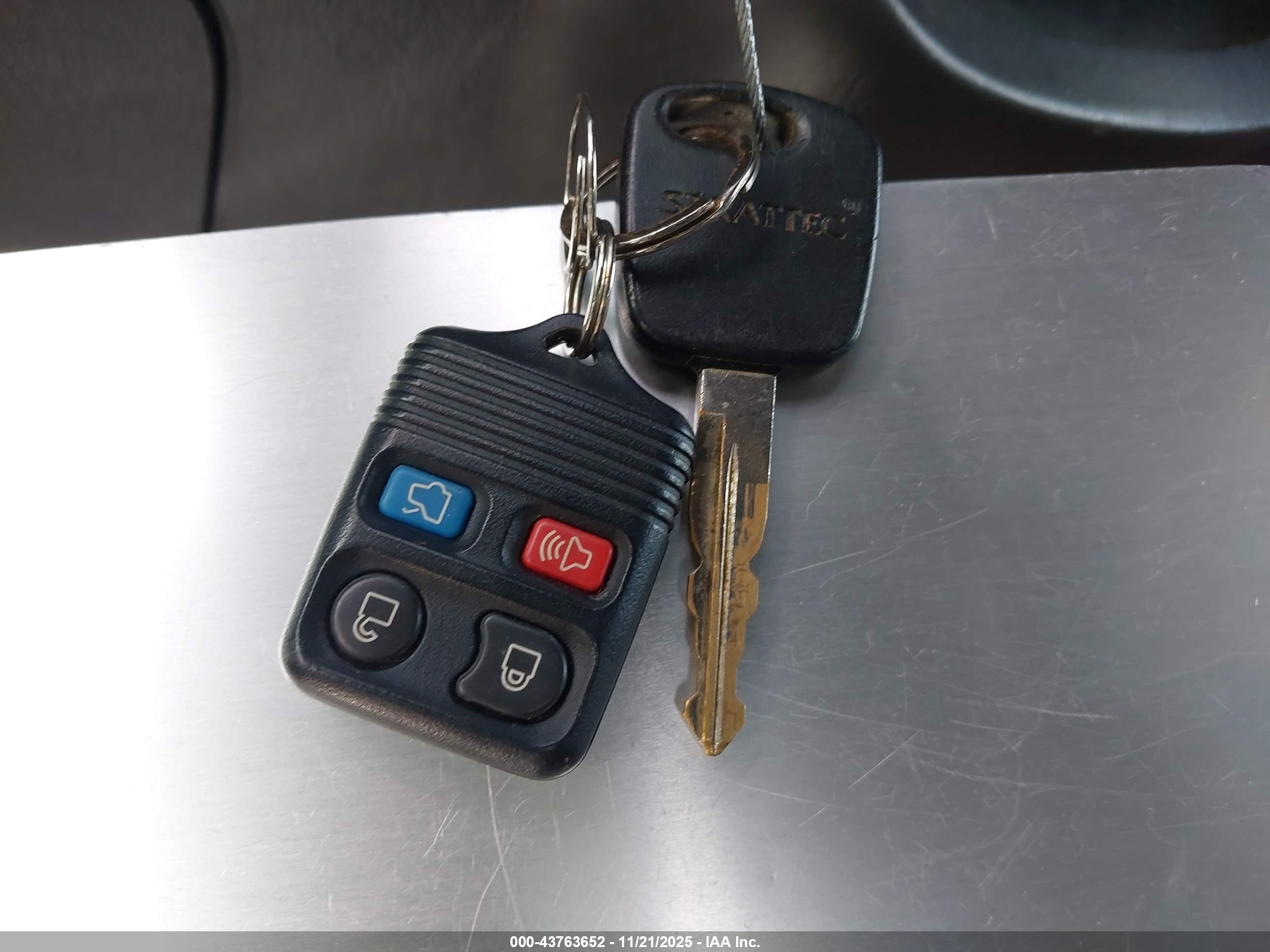 FORD FOCUS image 11