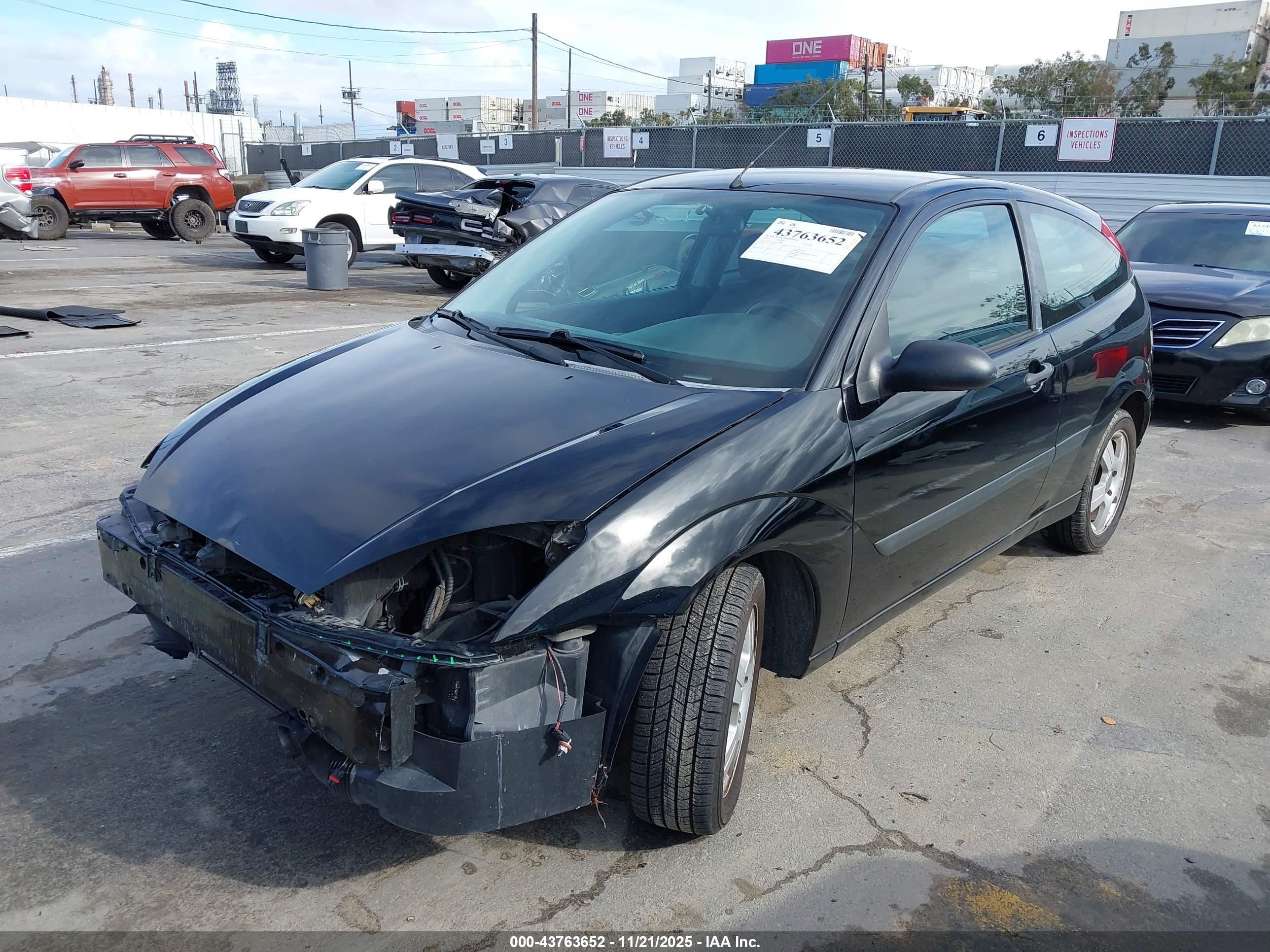 FORD FOCUS image 2