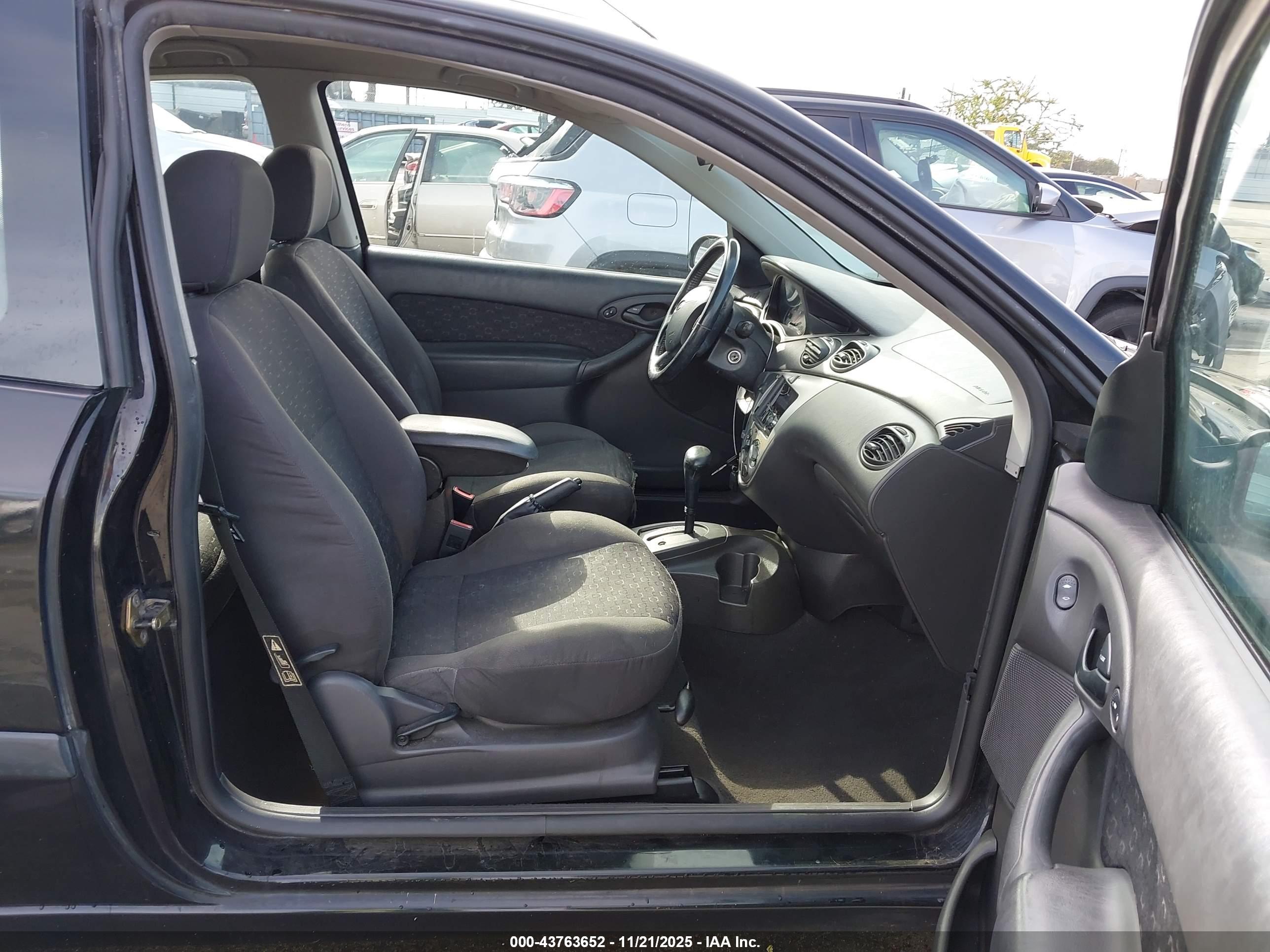 FORD FOCUS image 5