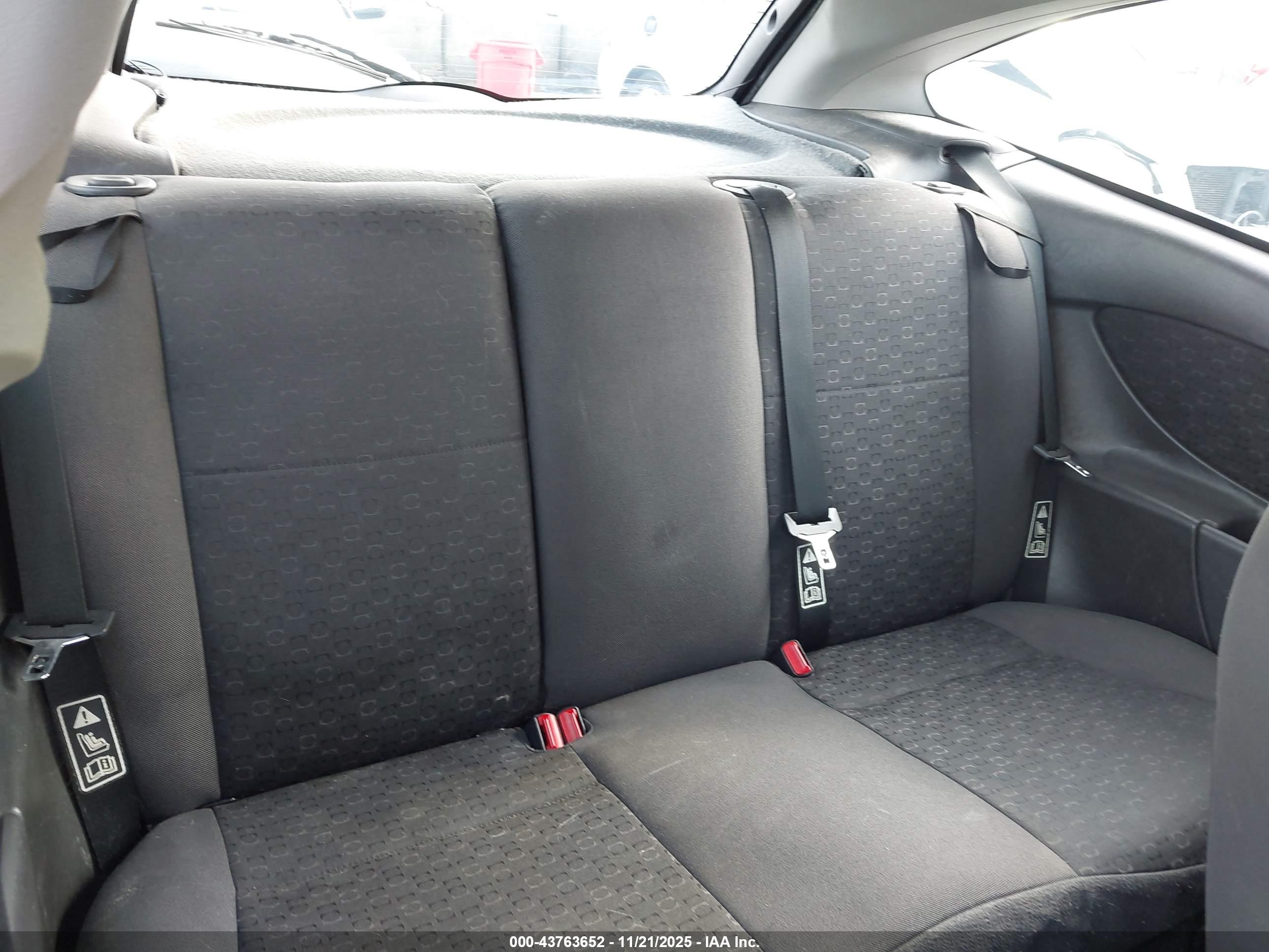 FORD FOCUS image 8