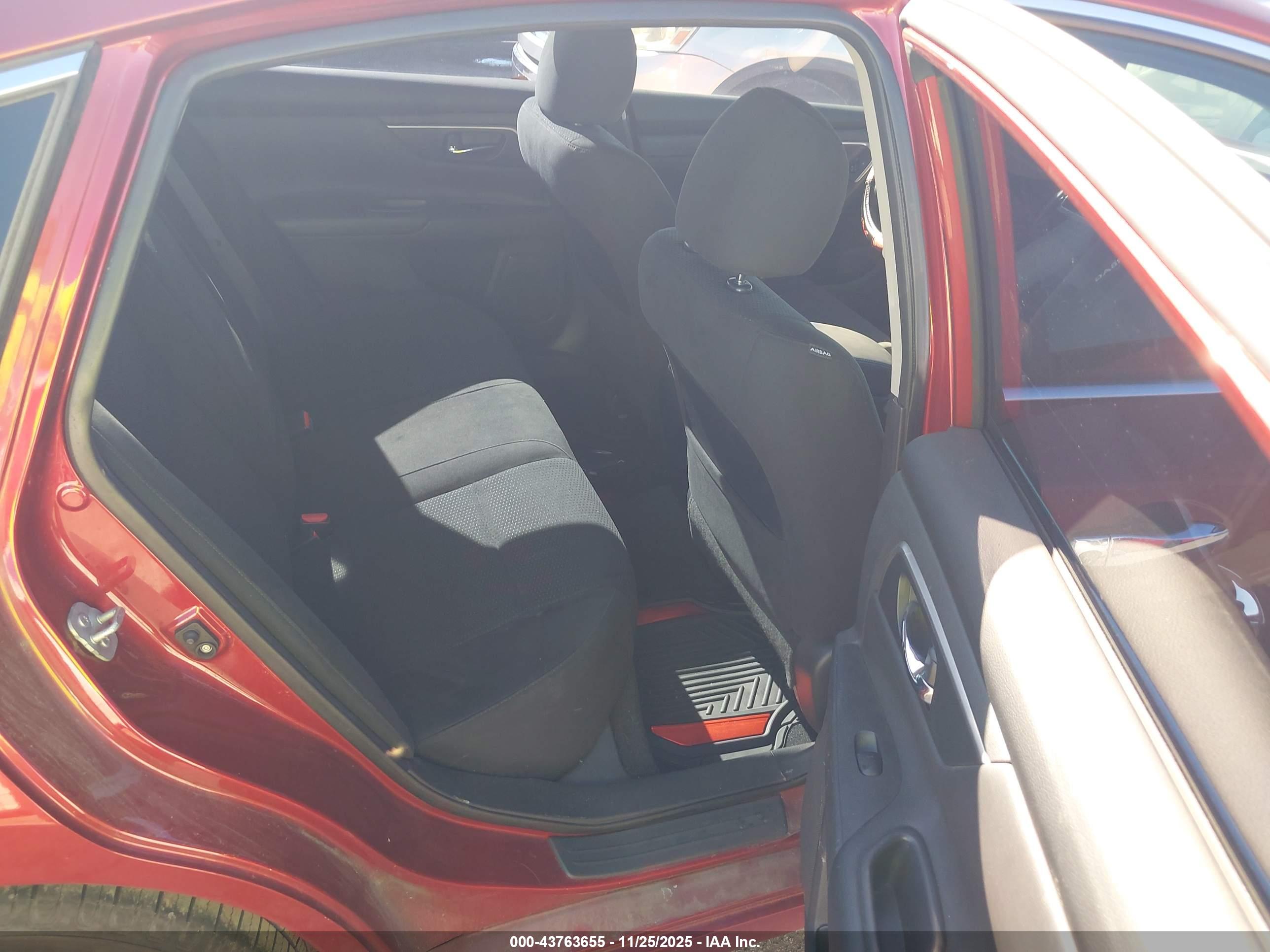 NISSAN ALTIMA image 8