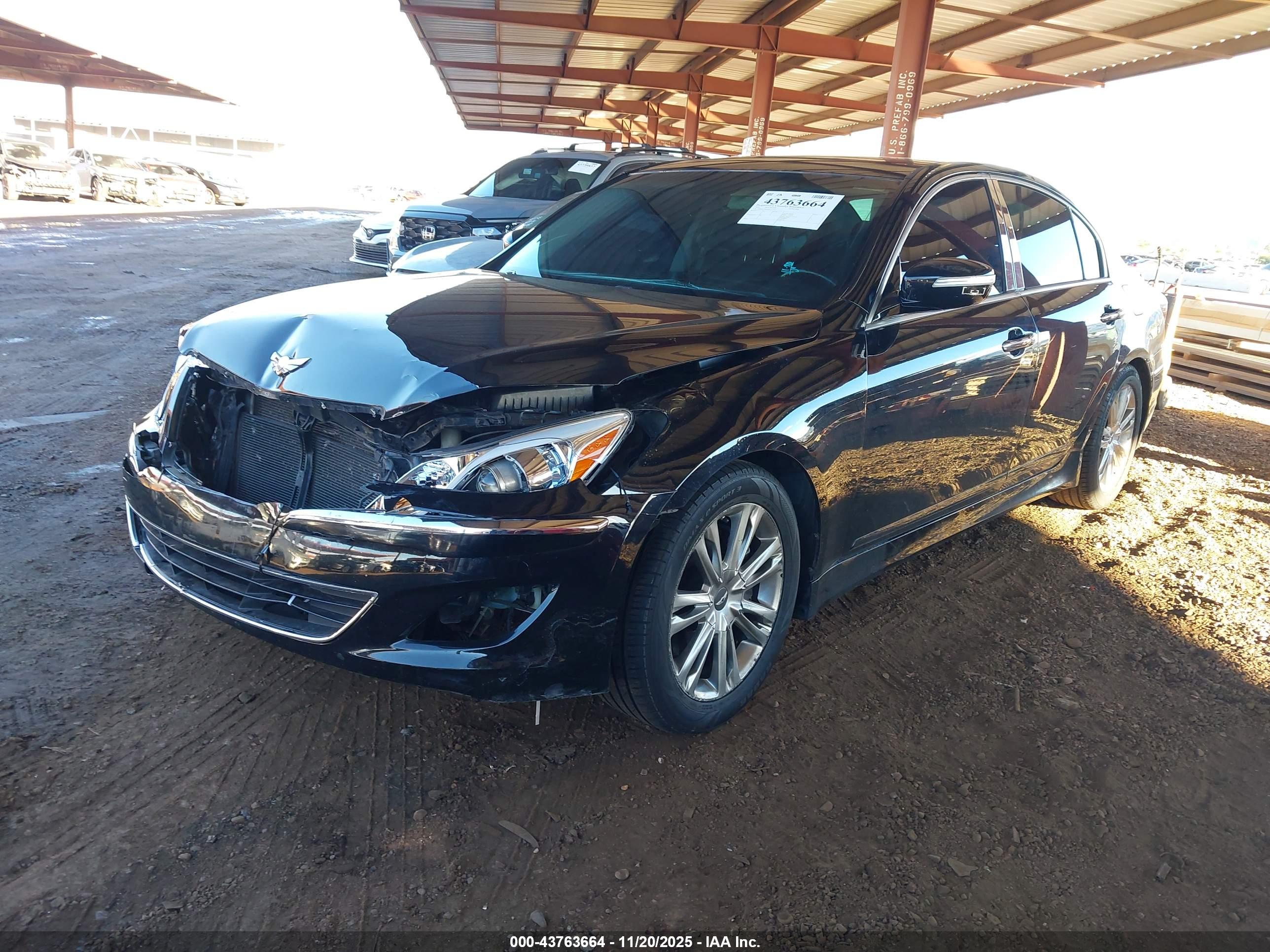 HYUNDAI GENESIS image 2