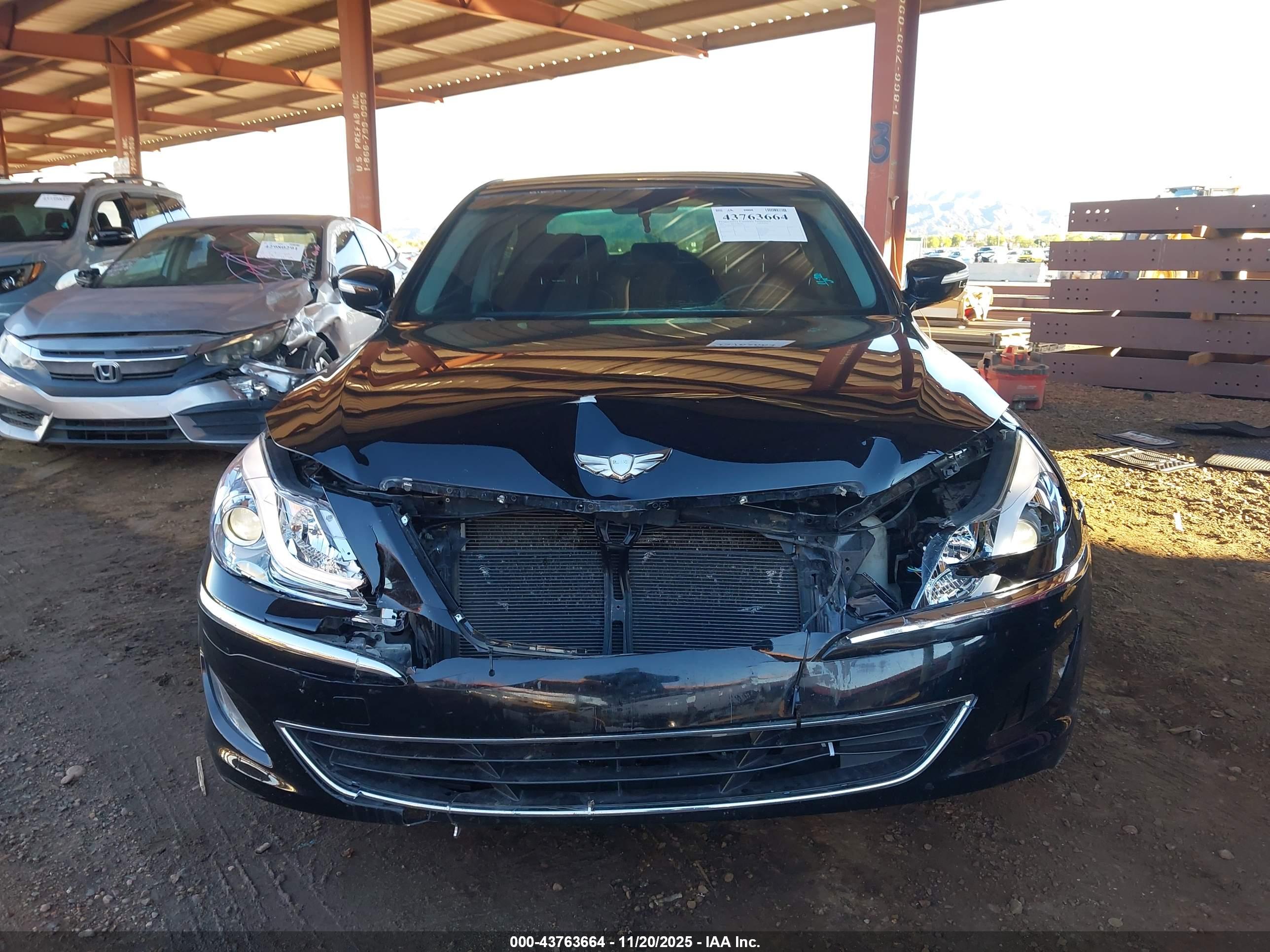 HYUNDAI GENESIS image 6