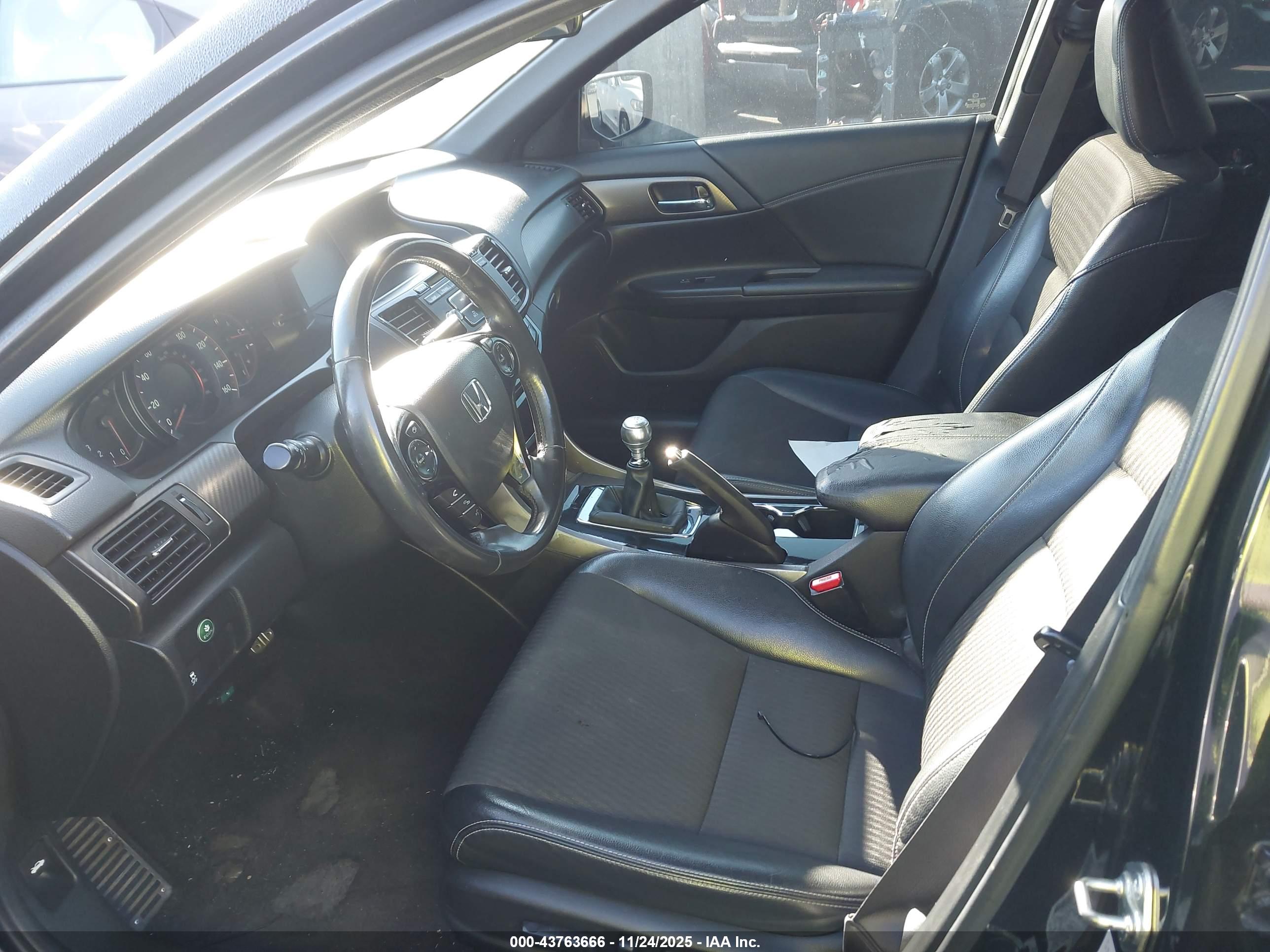 HONDA ACCORD image 5