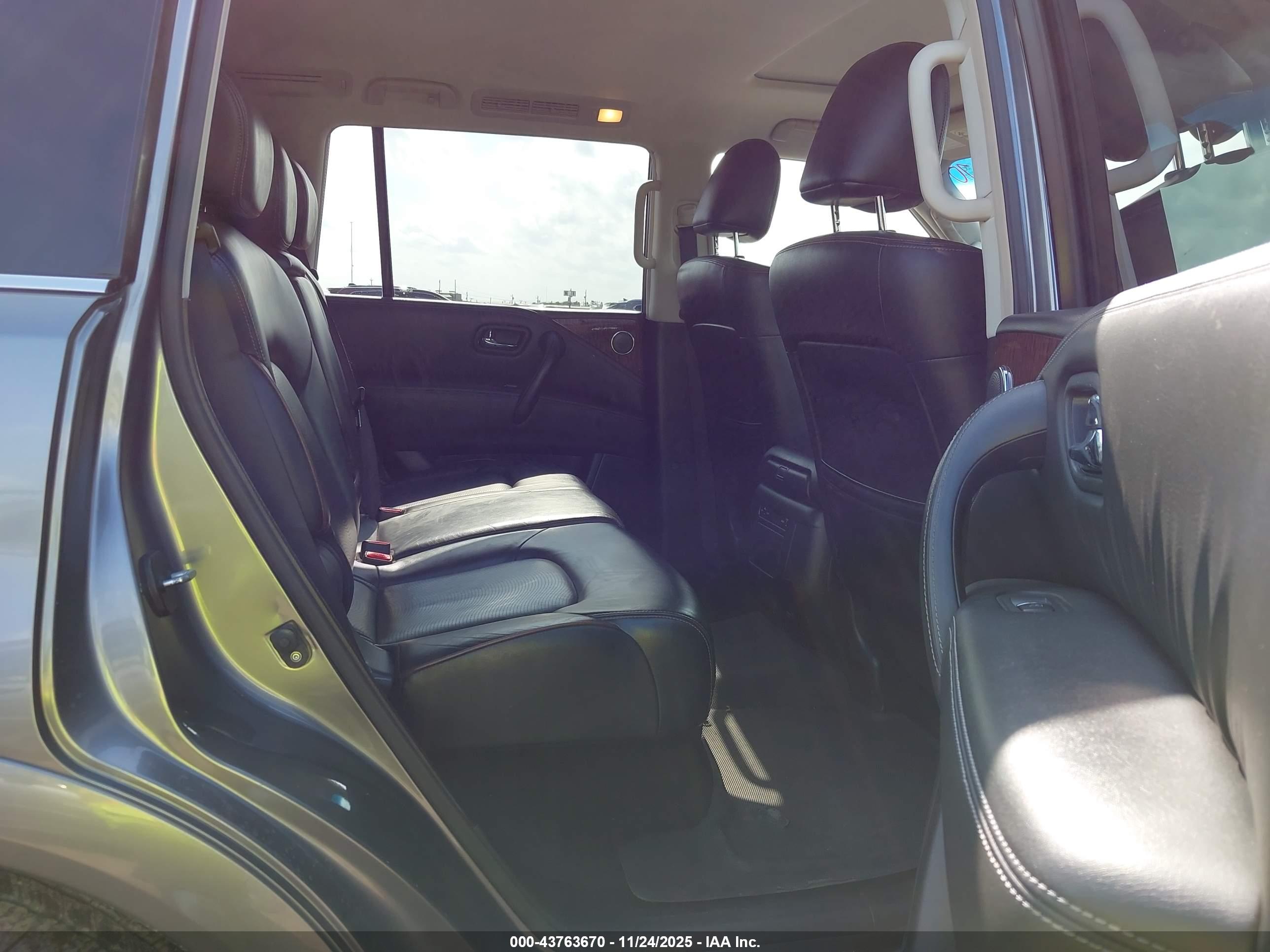 NISSAN ARMADA image 8