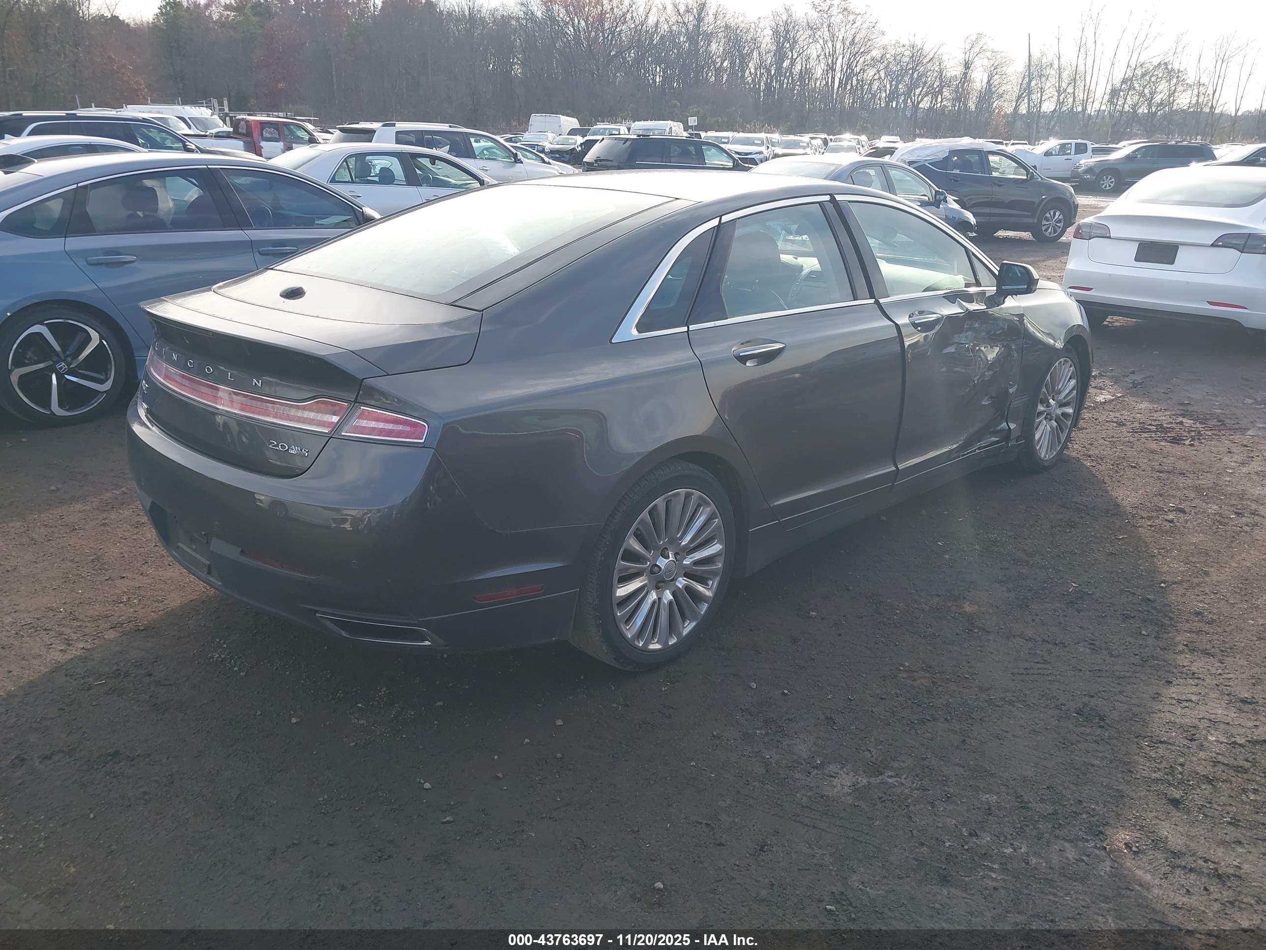 LINCOLN MKZ image 4