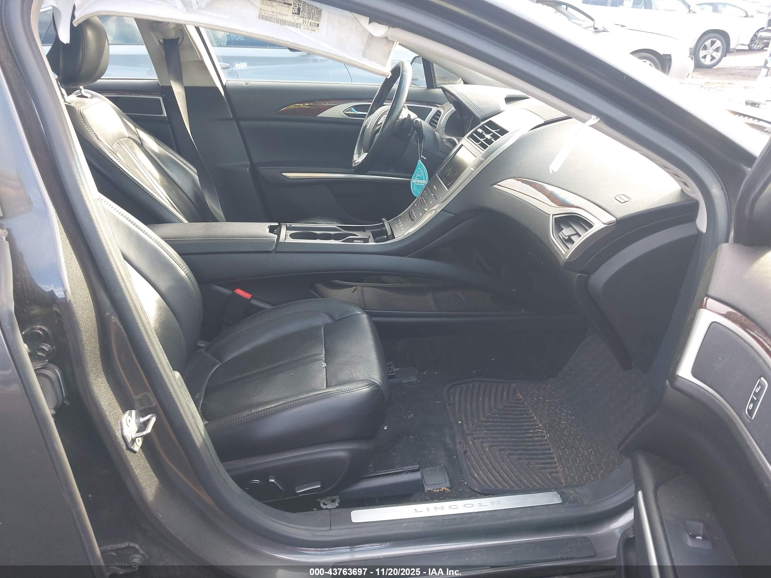 LINCOLN MKZ image 5