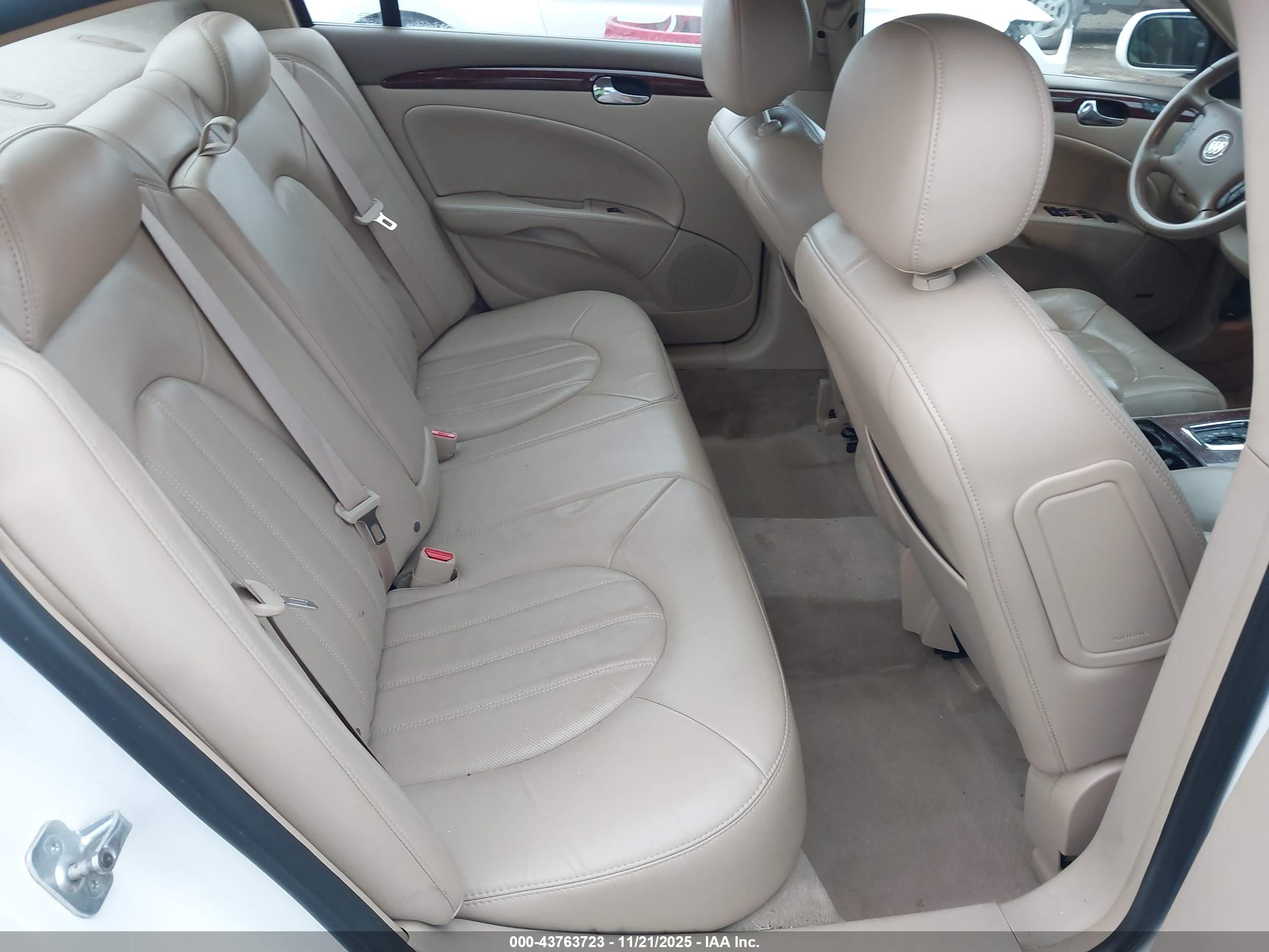 BUICK LUCERNE image 8