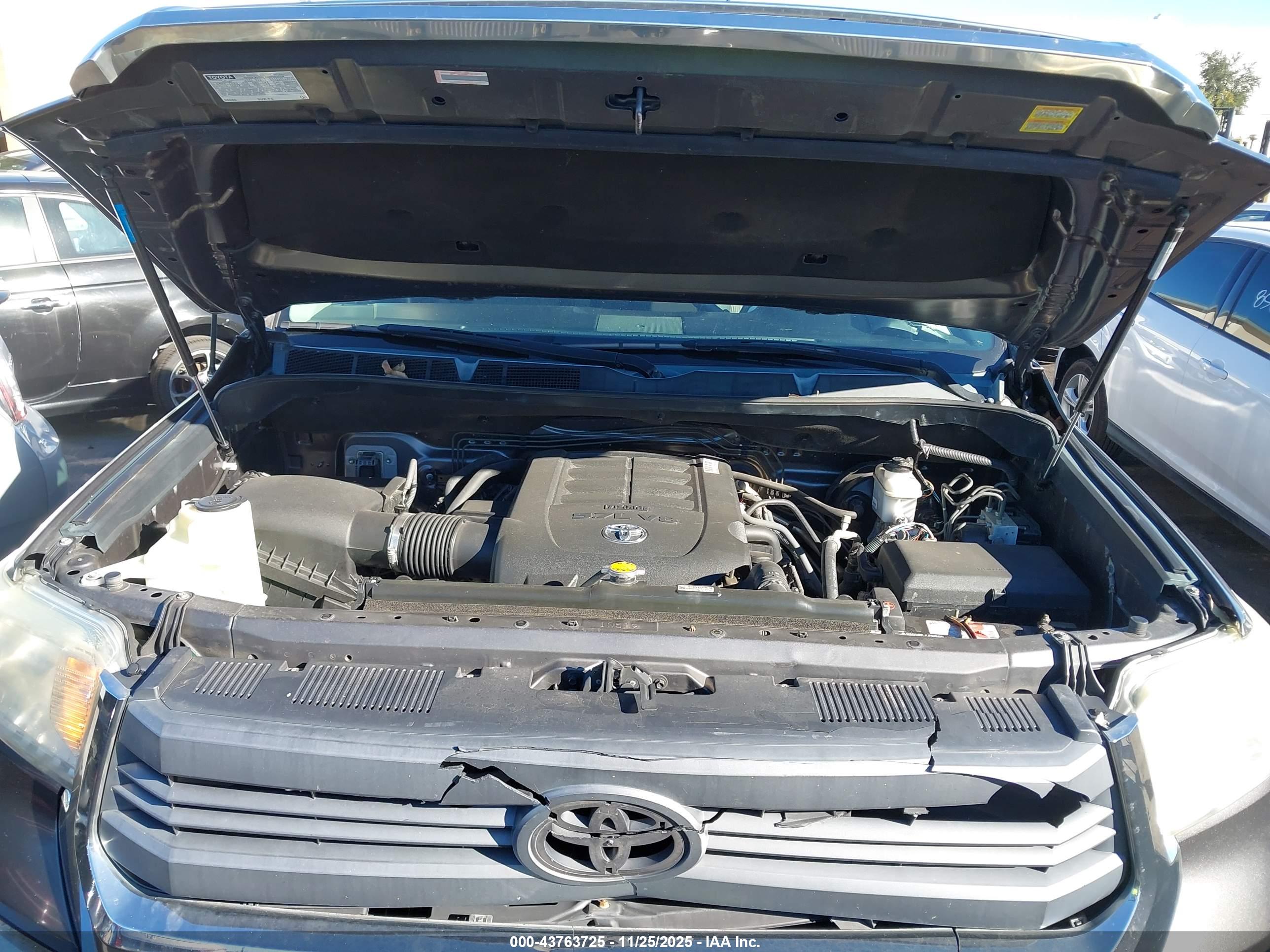 TOYOTA TUNDRA image 10