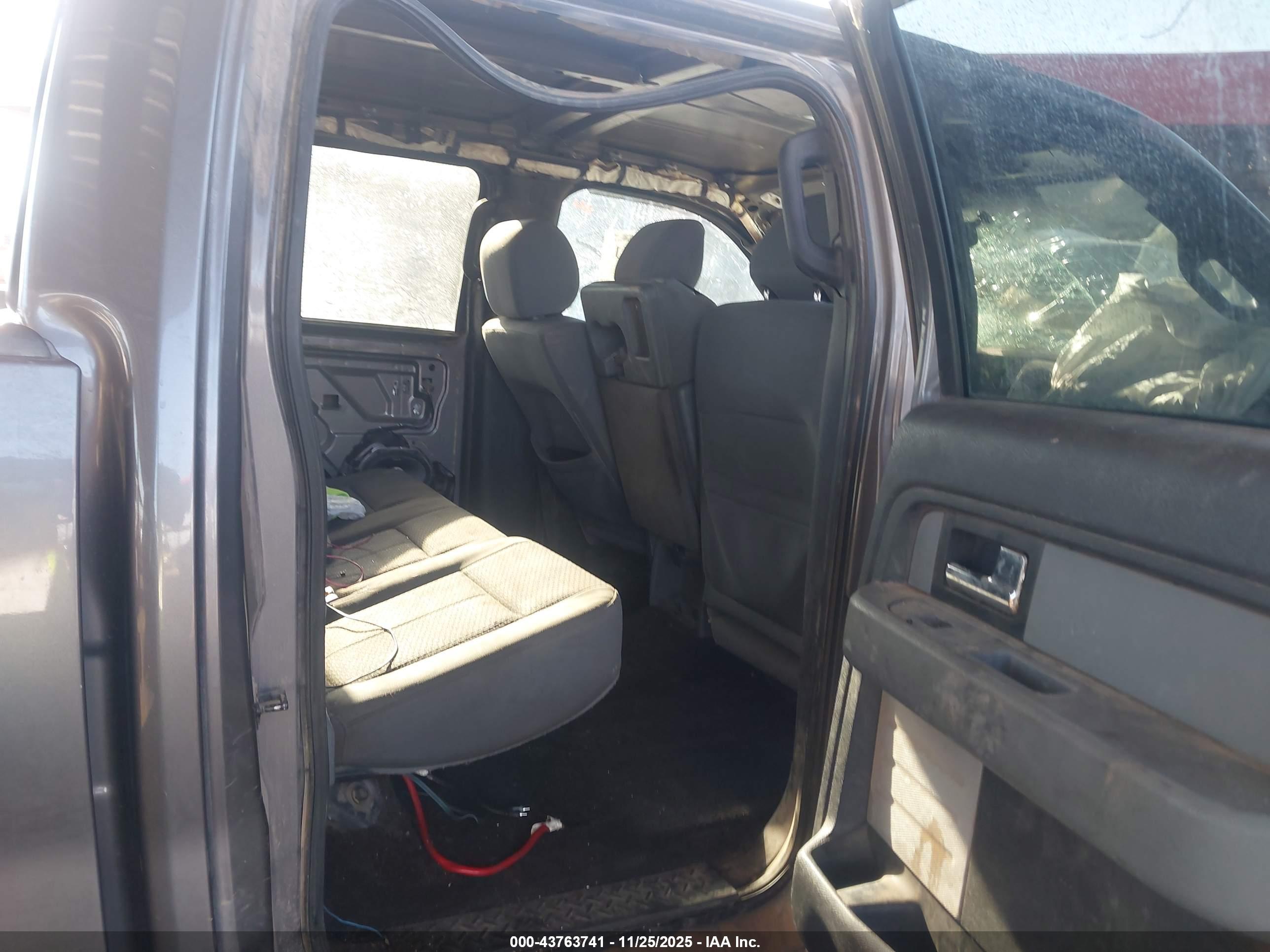 FORD F-150 image 8