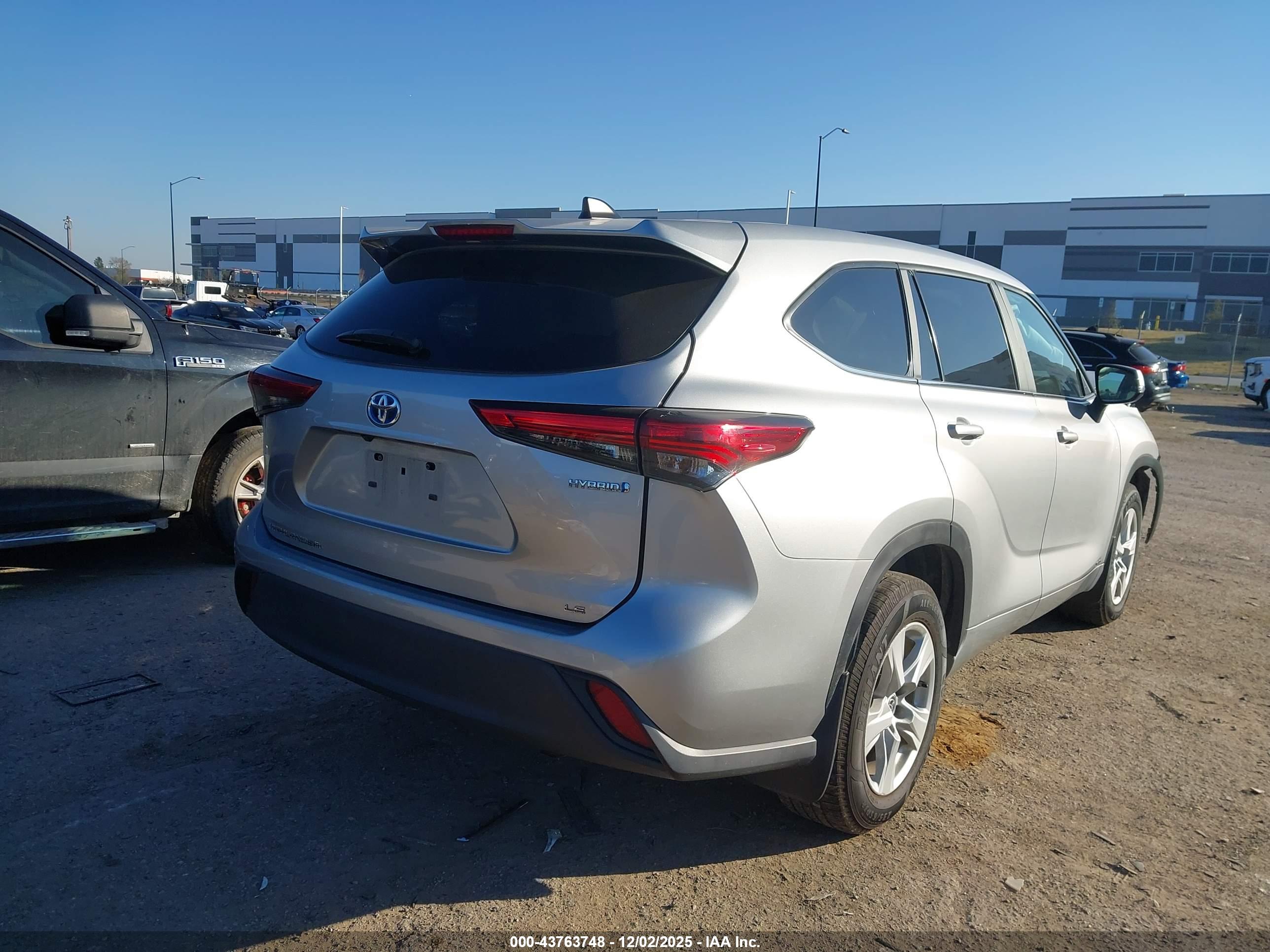 TOYOTA HIGHLANDER image 4