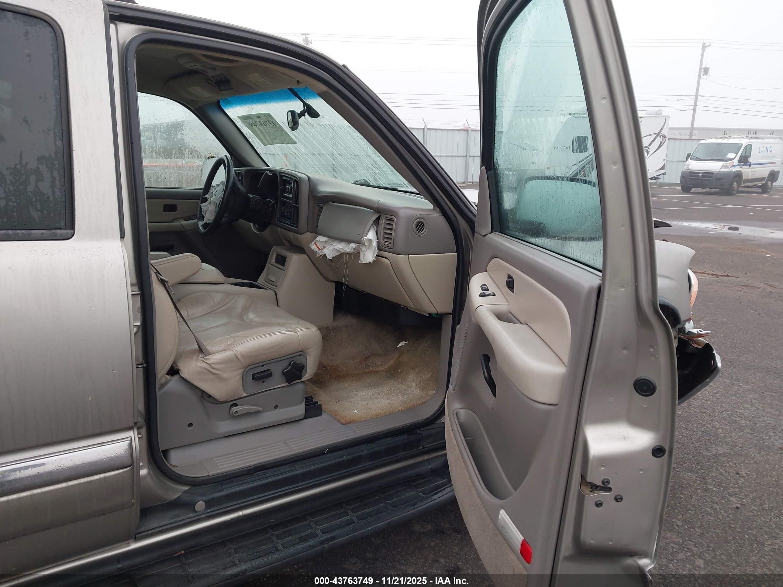 GMC YUKON image 5
