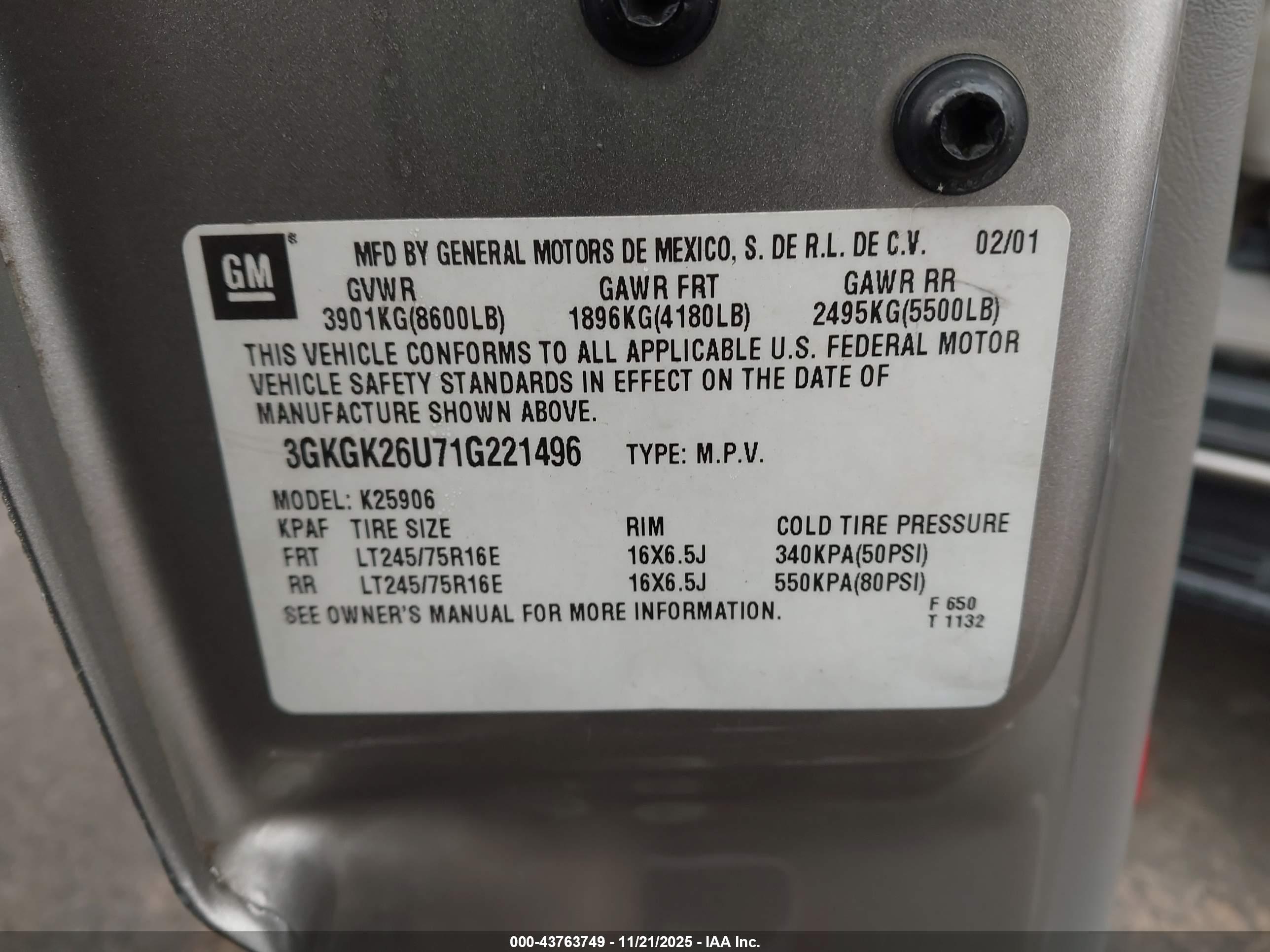 GMC YUKON image 9