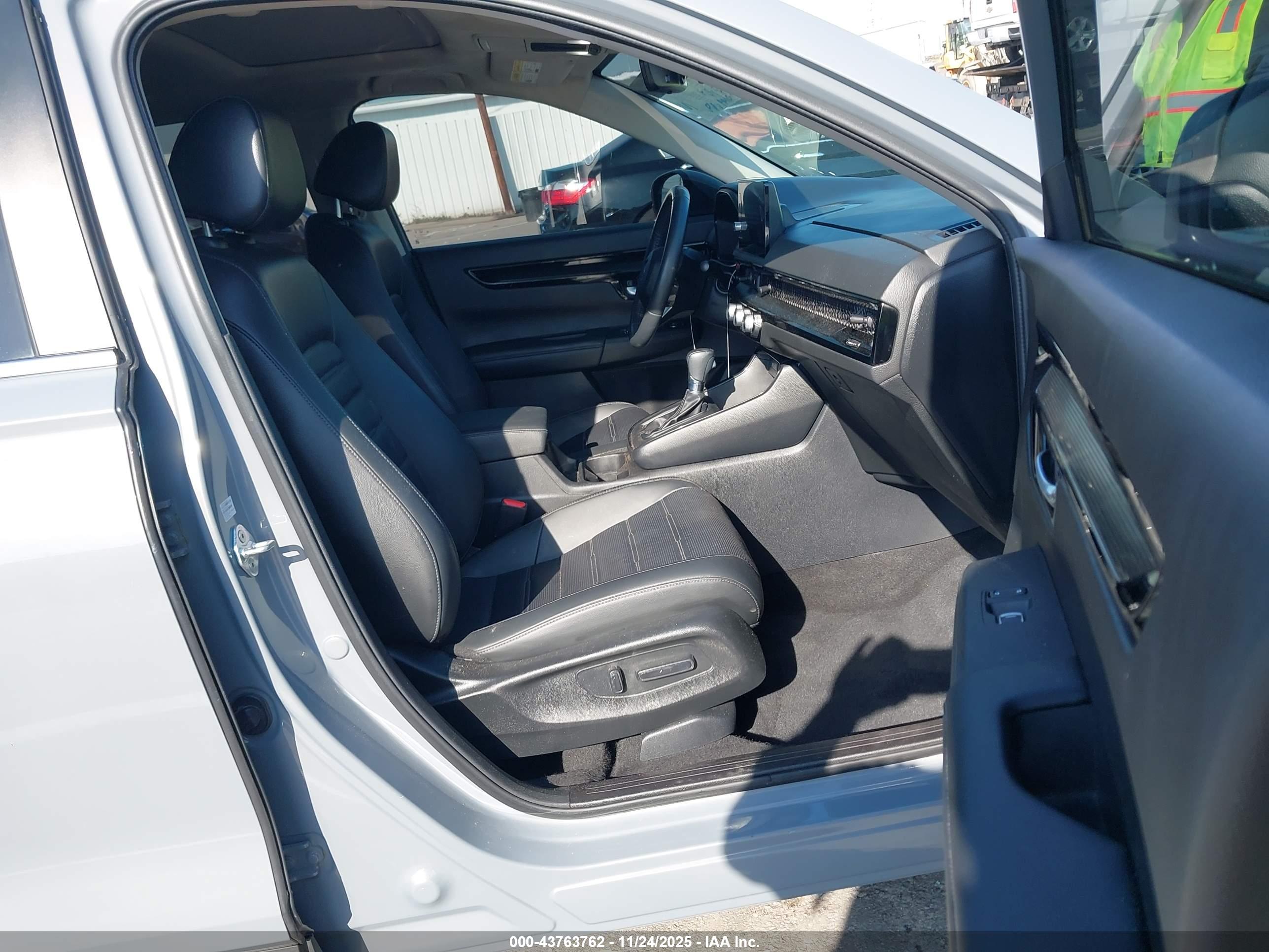HONDA CR-V image 5