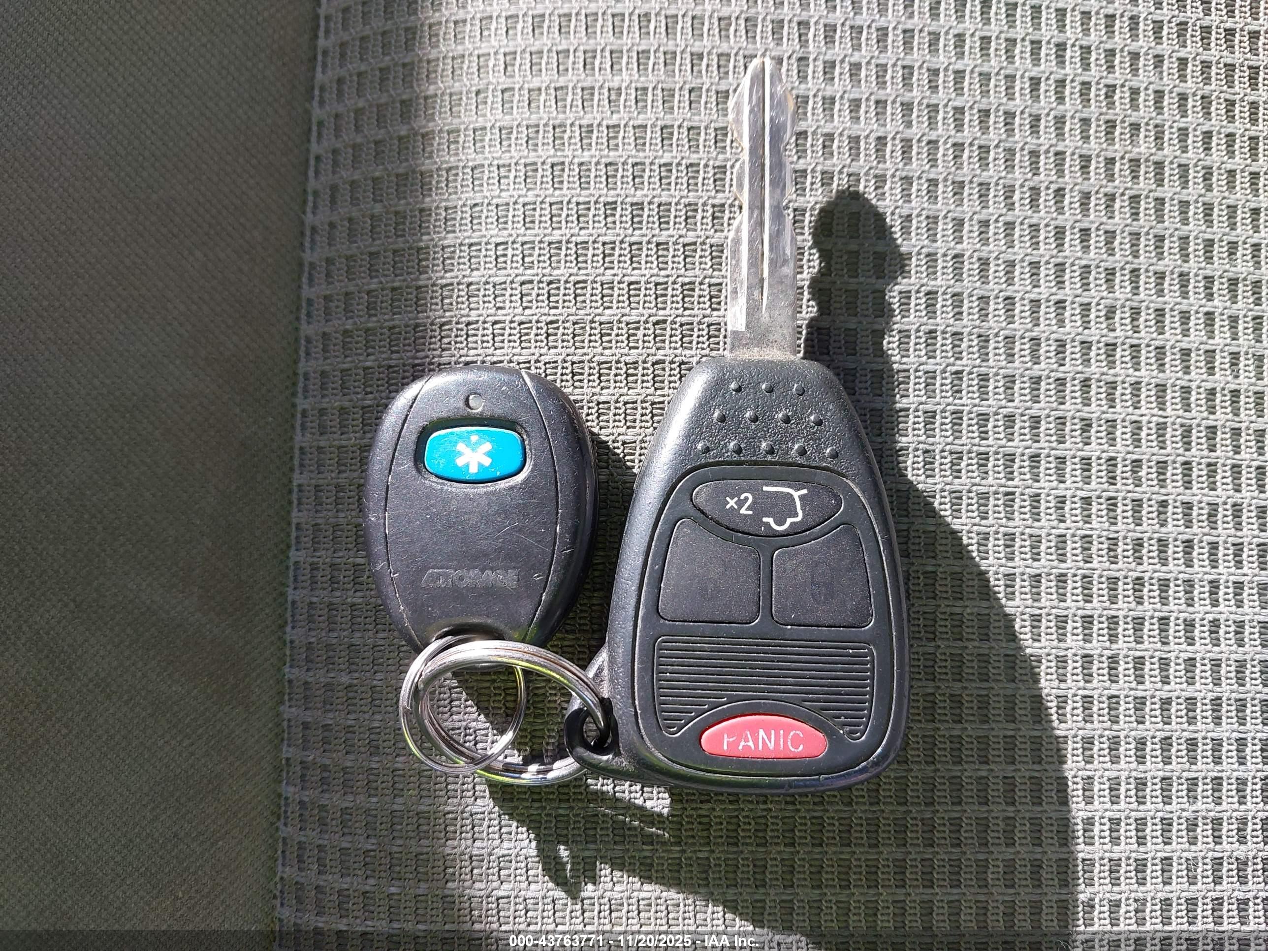 JEEP LIBERTY image 11
