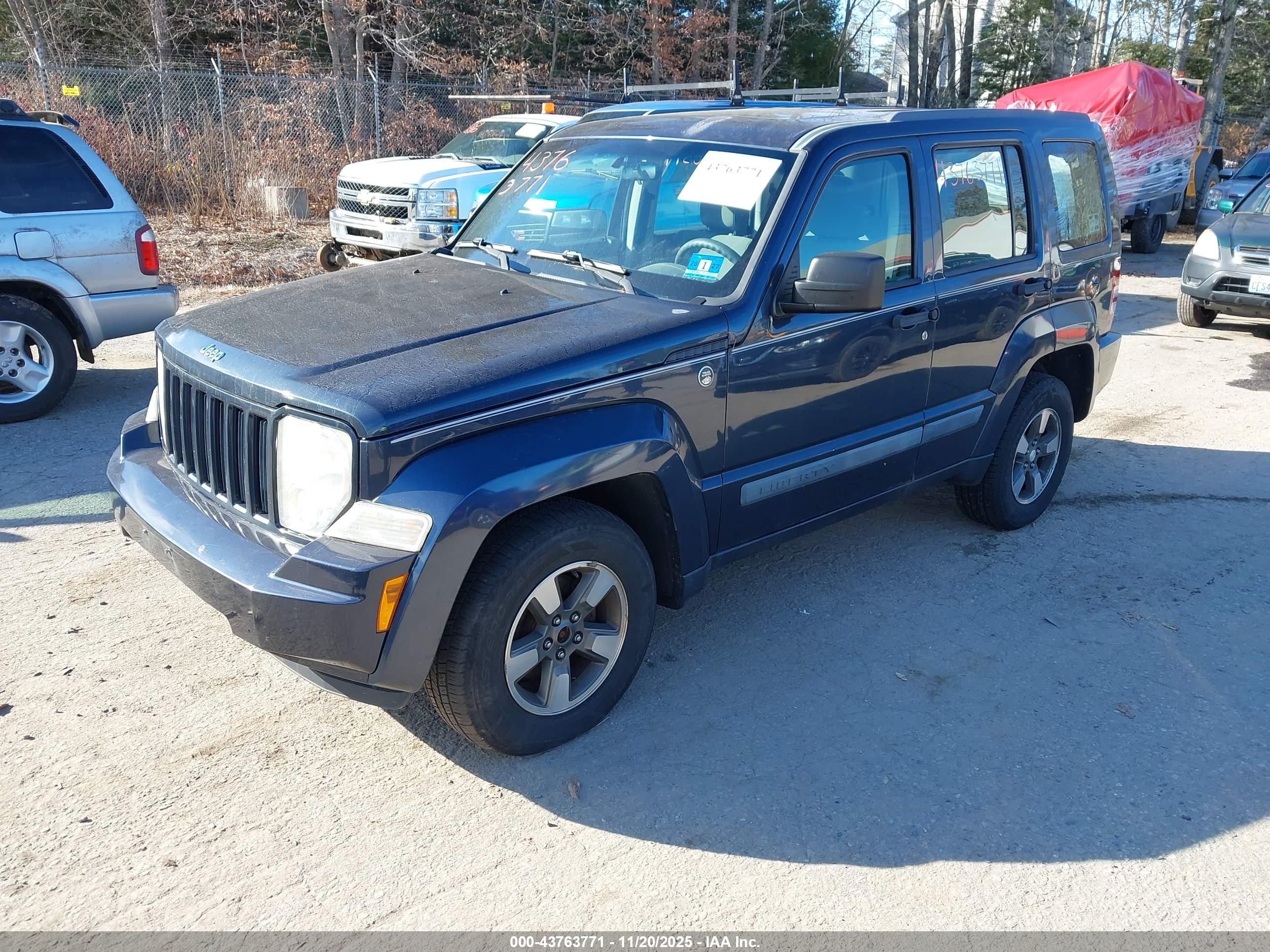 JEEP LIBERTY image 2