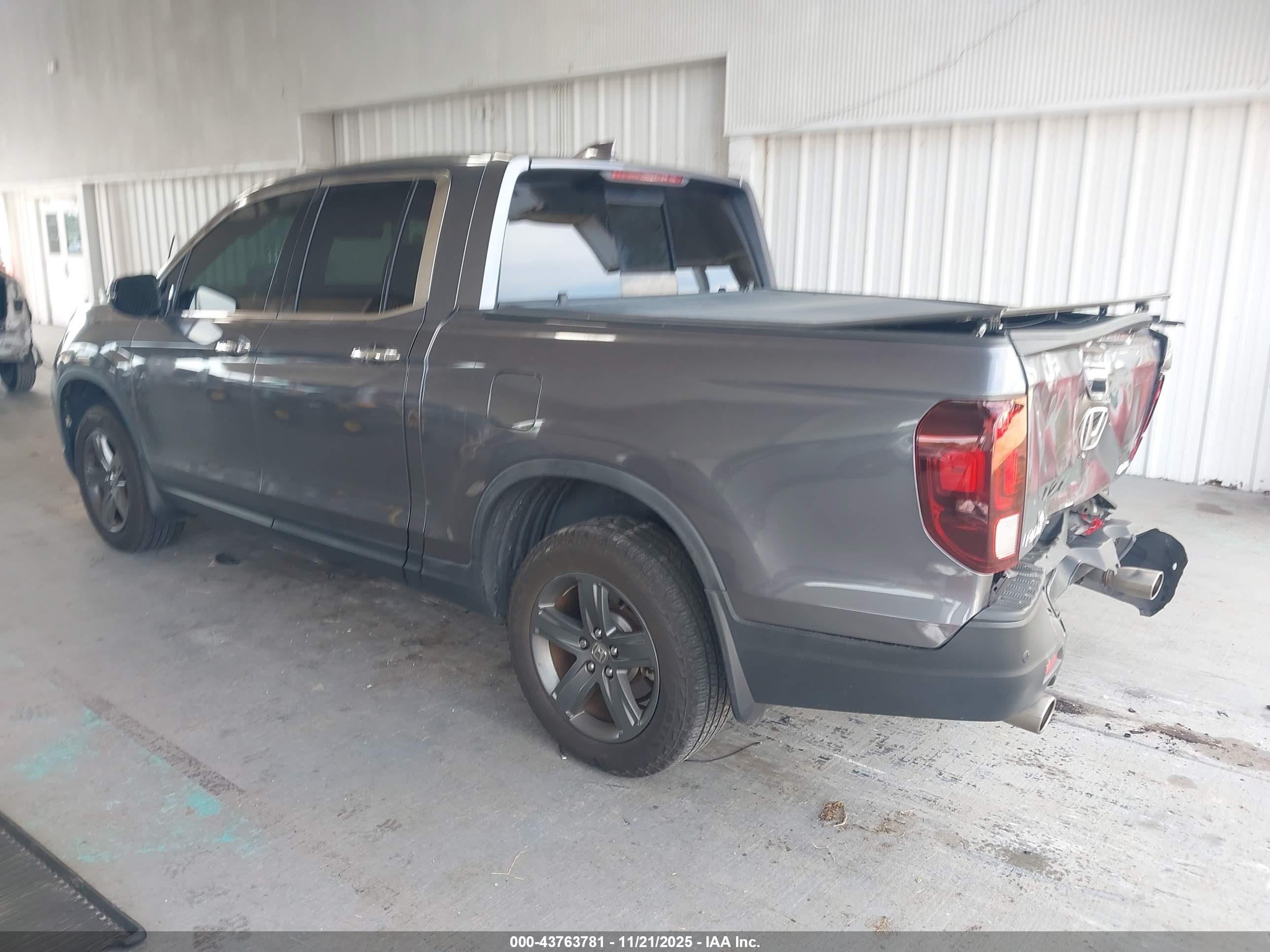 HONDA RIDGELINE image 3