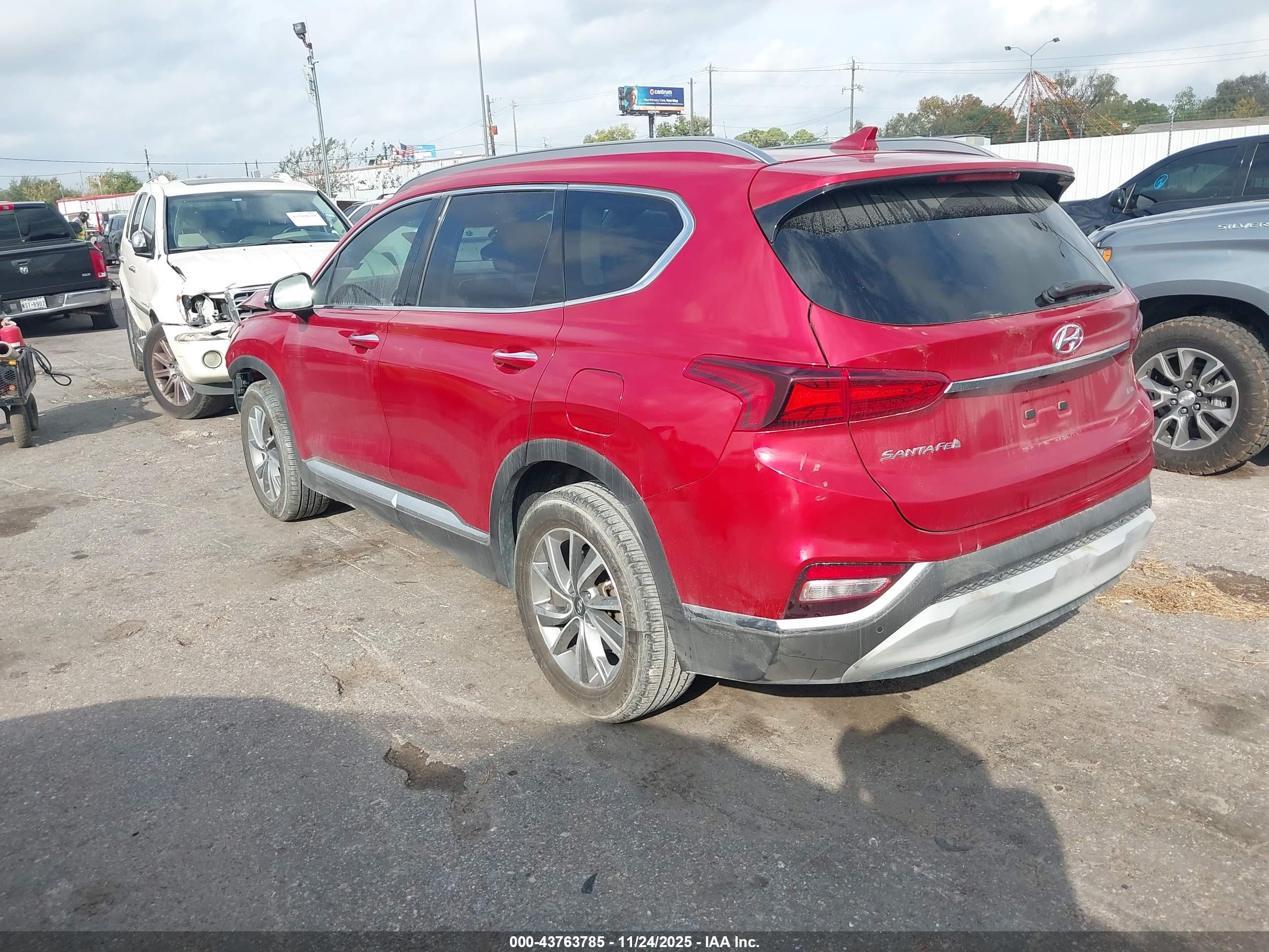 HYUNDAI SANTA image 3
